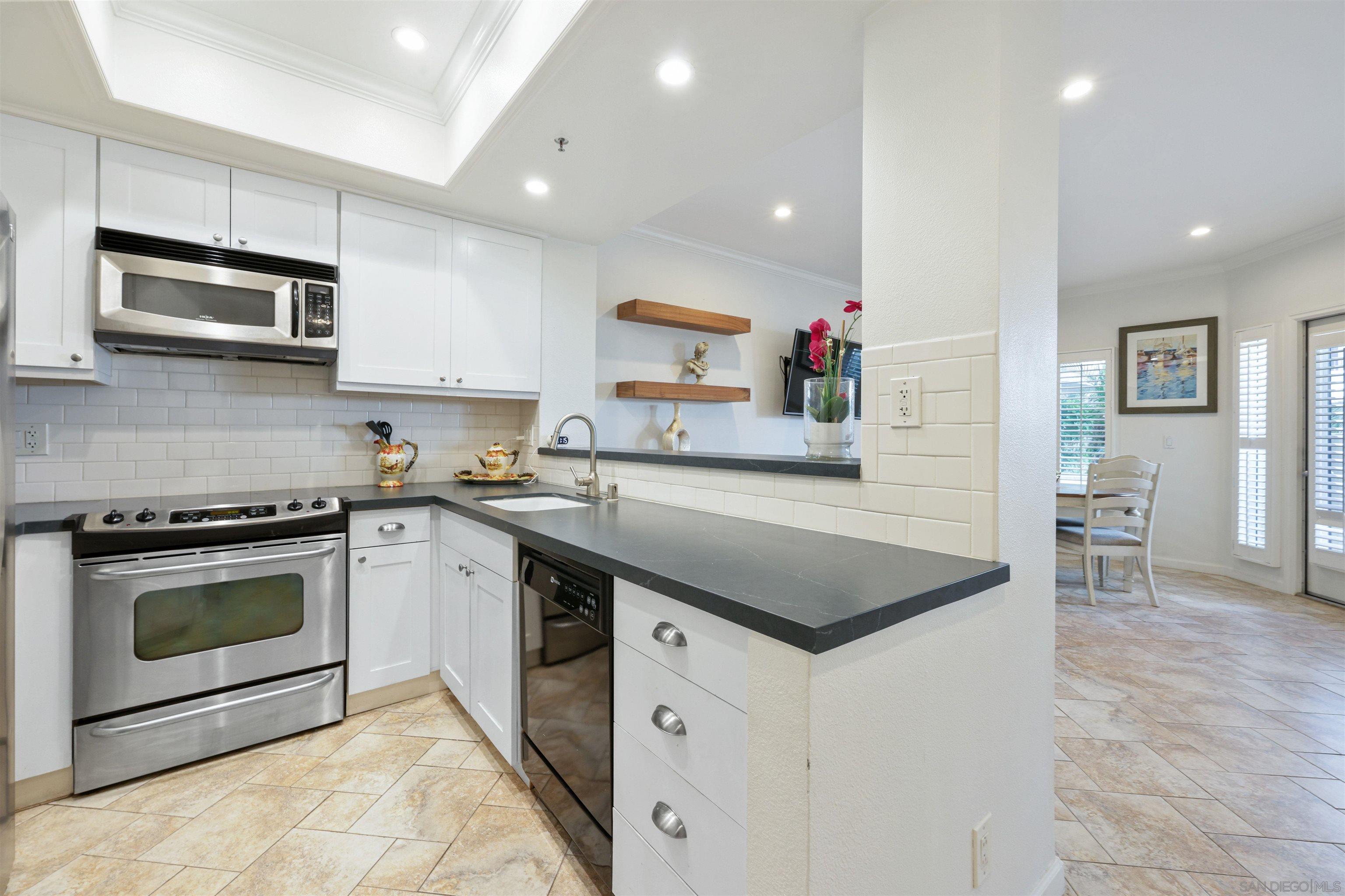 Front Image Thumbnail for SD260002451