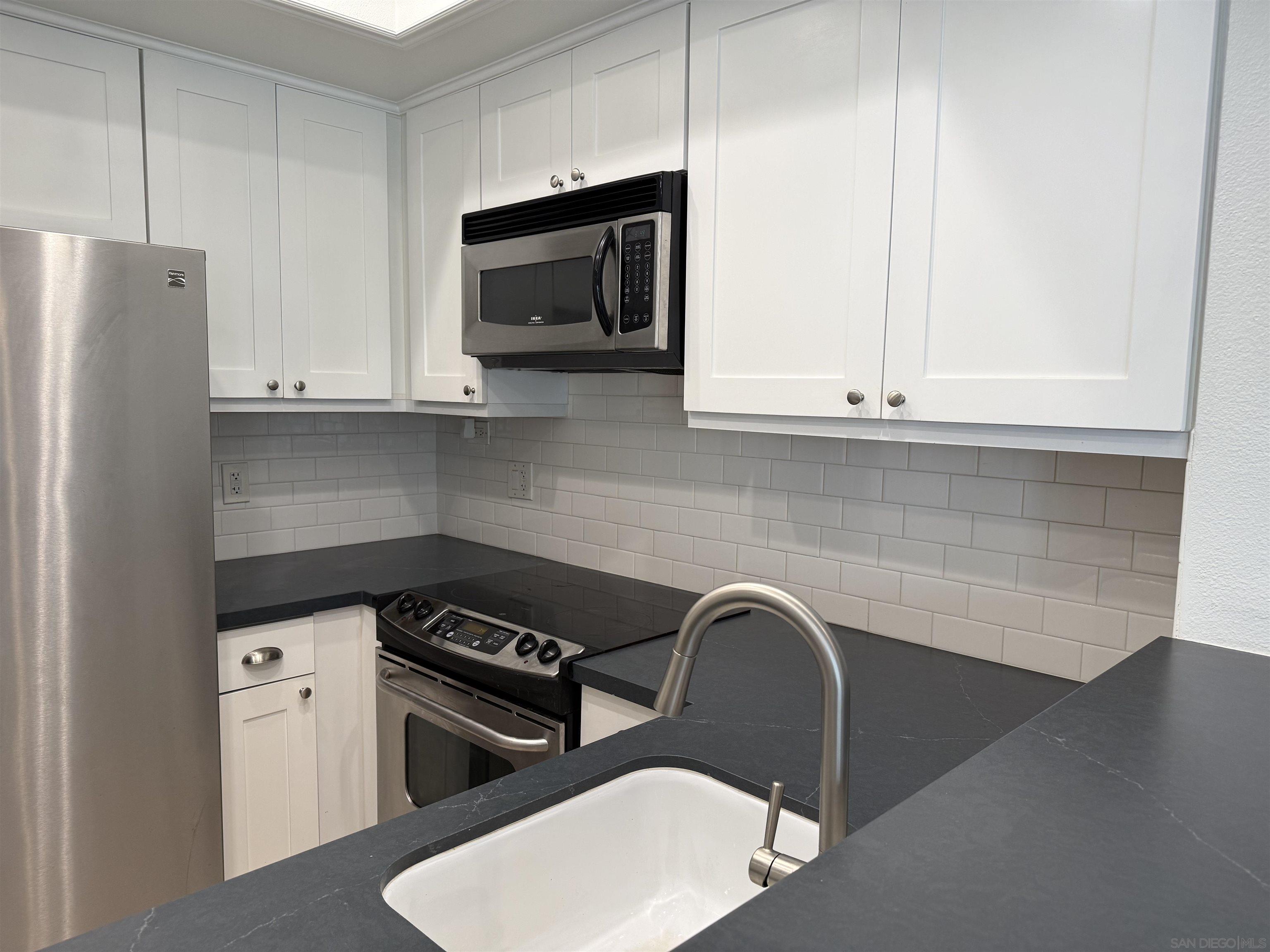 Detail Gallery Image 5 of 35 For 620  State St  #115,  San Diego,  CA 92101 - 1 Beds | 1 Baths