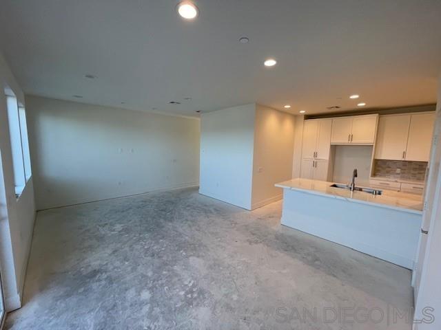 Detail Gallery Image 11 of 20 For 7714  Jasmine Ct., Santee,  CA 92071 - 3 Beds | 2/1 Baths