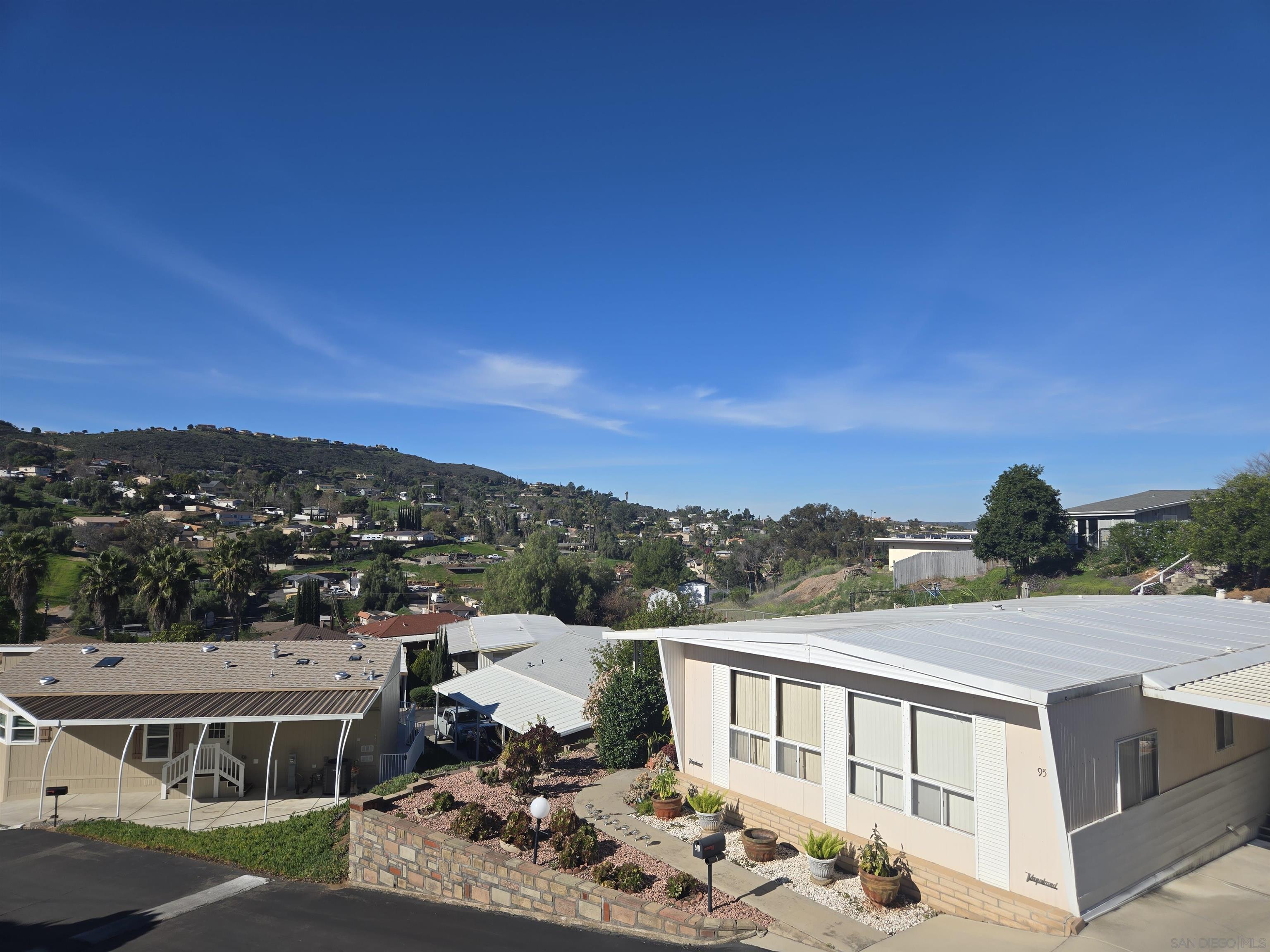 Detail Gallery Image 2 of 32 For 8661  Winter Gardens Road  #92,  Lakeside,  CA 92040 - 3 Beds | 2 Baths