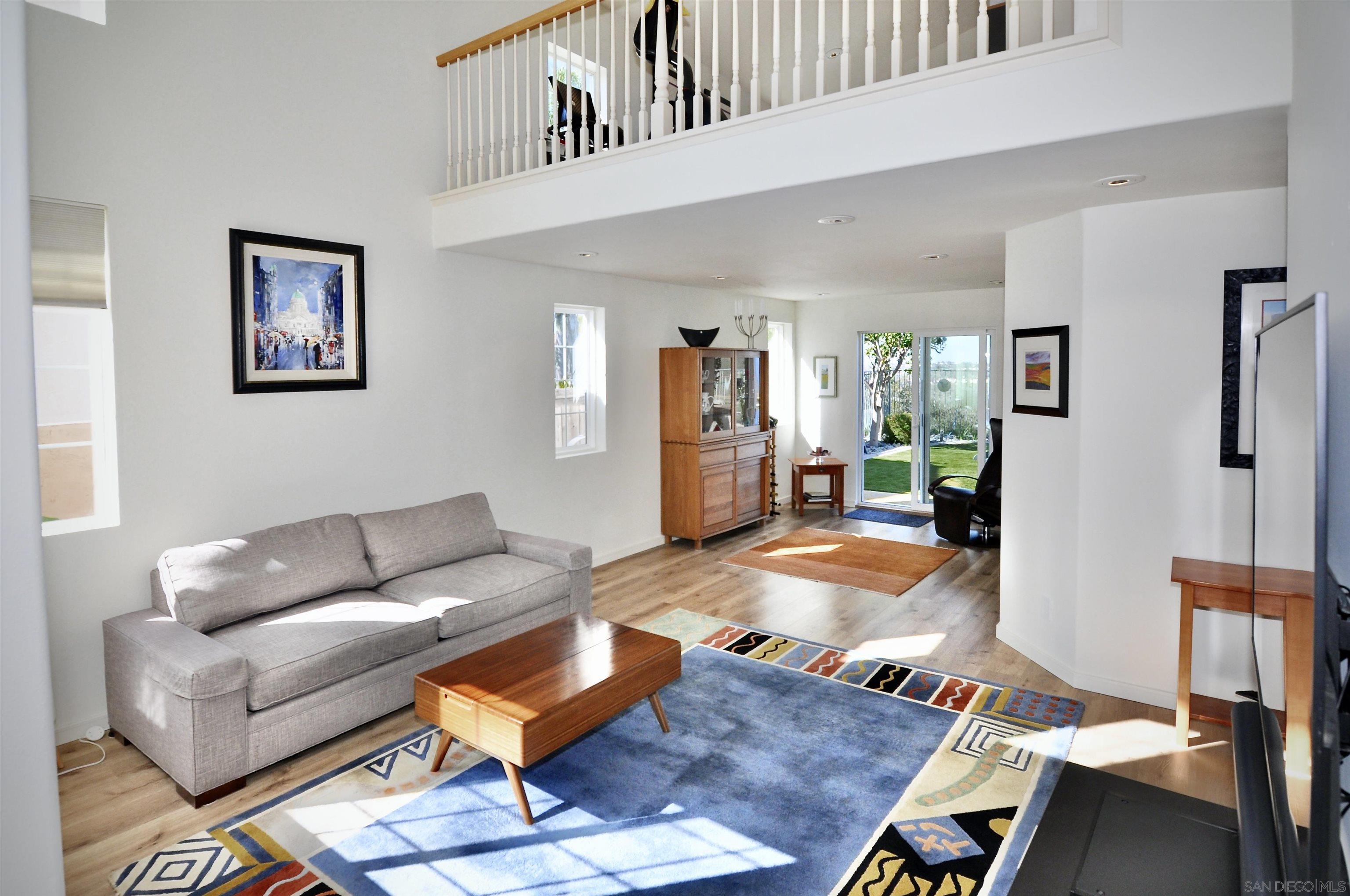 Detail Gallery Image 2 of 44 For 11072  Ivy Hill Dr., San Diego,  CA 92131 - 4 Beds | 2/1 Baths