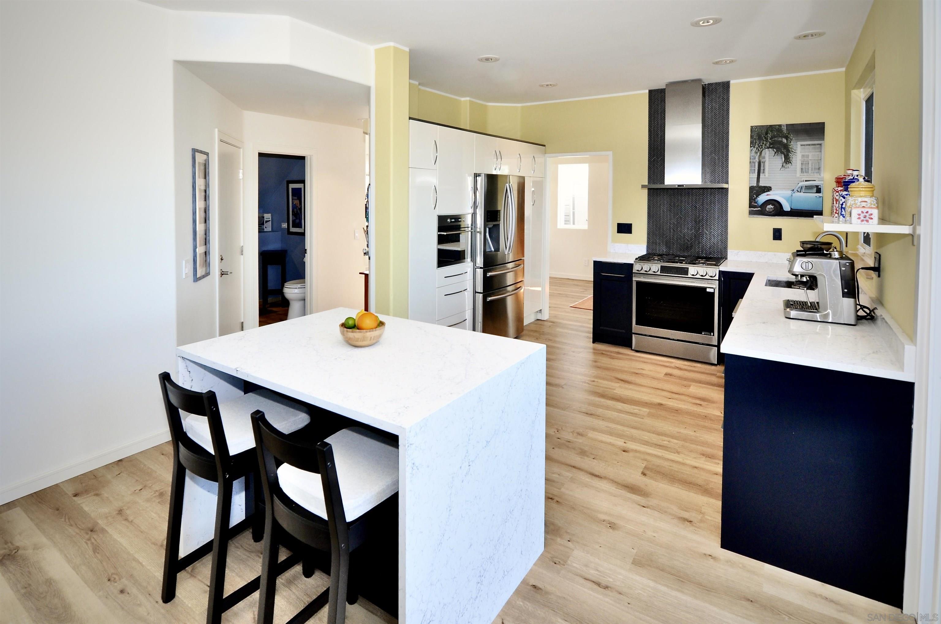 Detail Gallery Image 14 of 44 For 11072  Ivy Hill Dr., San Diego,  CA 92131 - 4 Beds | 2/1 Baths