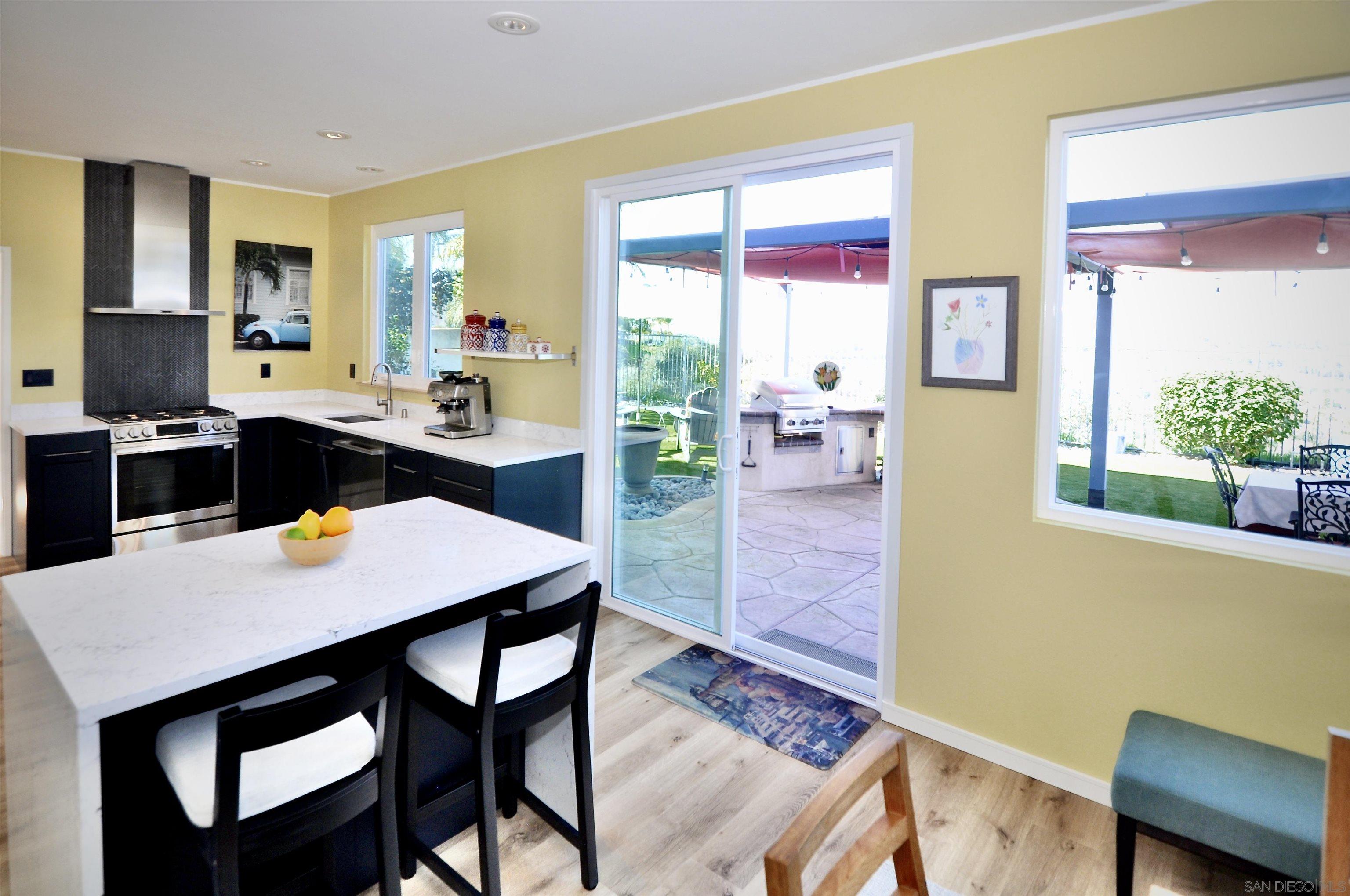 Detail Gallery Image 33 of 44 For 11072  Ivy Hill Dr., San Diego,  CA 92131 - 4 Beds | 2/1 Baths