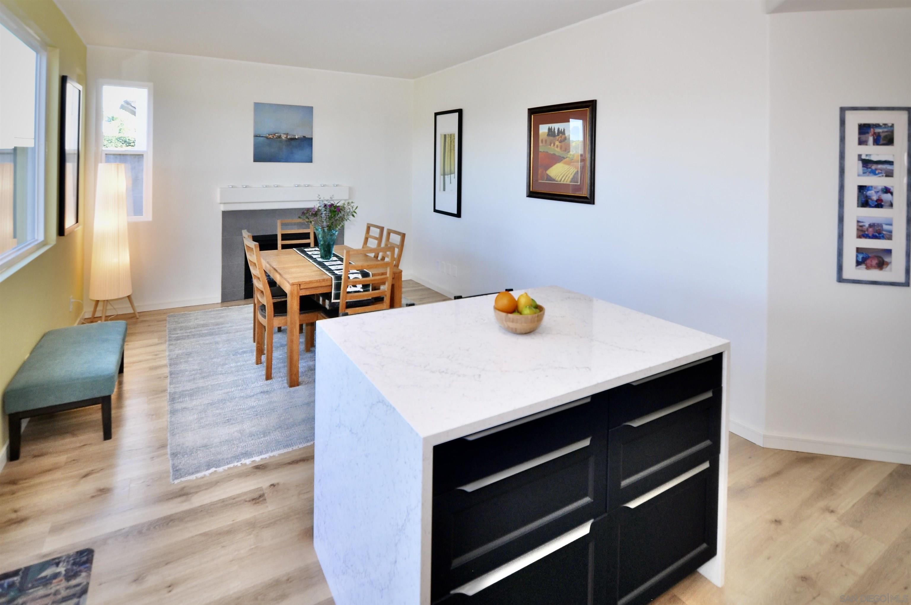 Detail Gallery Image 9 of 44 For 11072  Ivy Hill Dr., San Diego,  CA 92131 - 4 Beds | 2/1 Baths