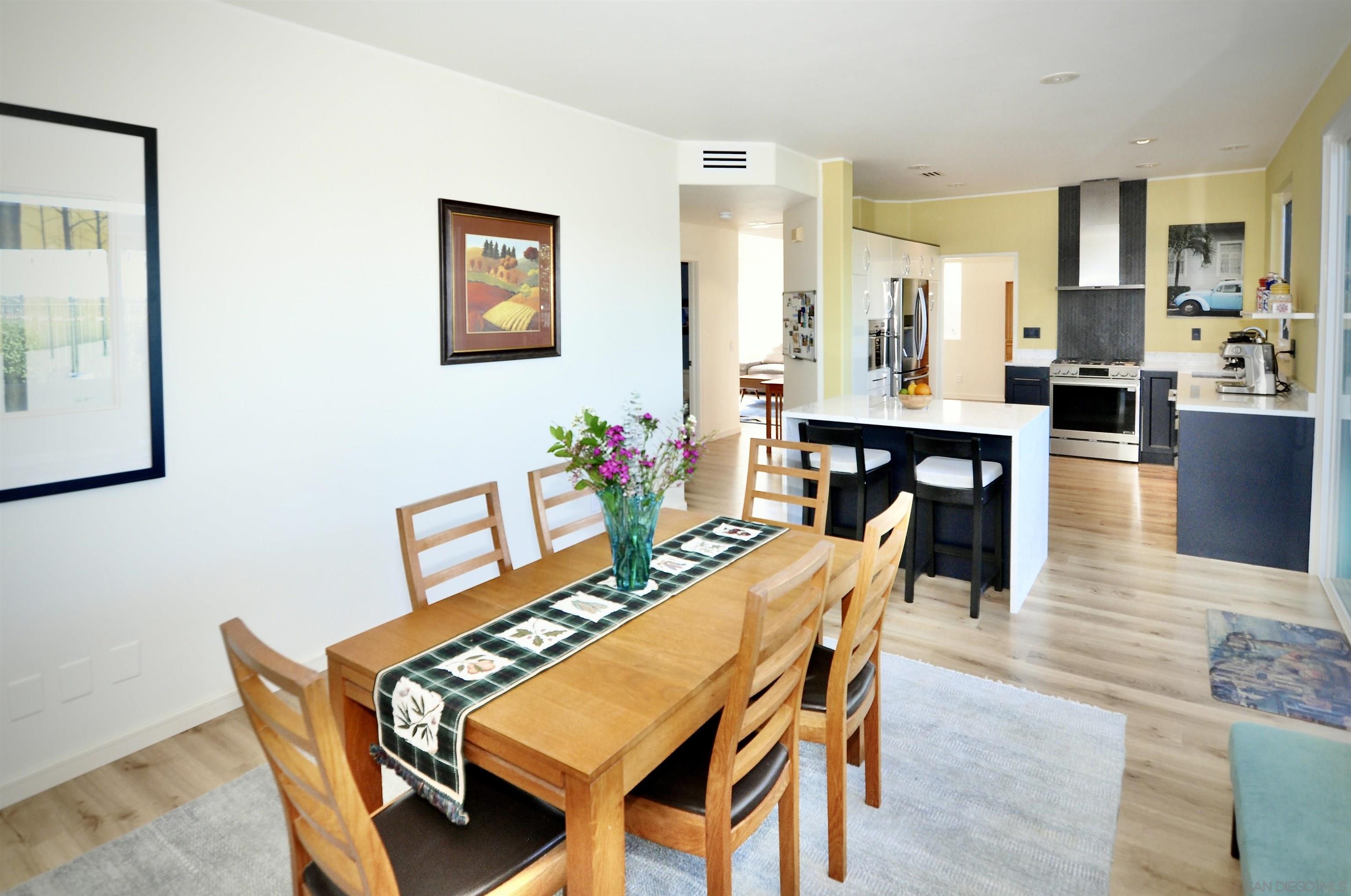 Detail Gallery Image 10 of 44 For 11072  Ivy Hill Dr., San Diego,  CA 92131 - 4 Beds | 2/1 Baths