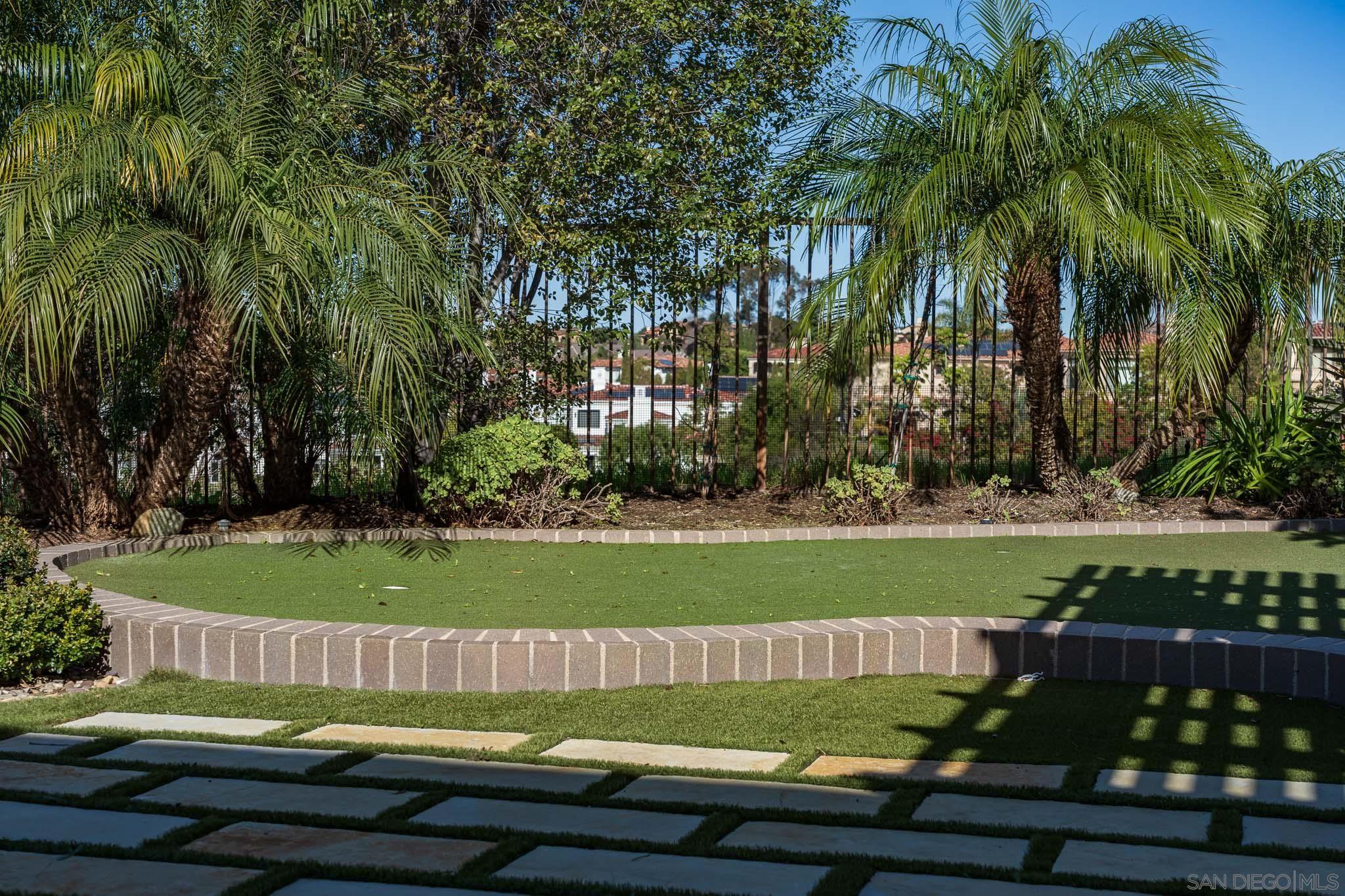 Detail Gallery Image 26 of 30 For 5848  Meadows Del Mar, San Diego,  CA 92130 - 5 Beds | 3/1 Baths