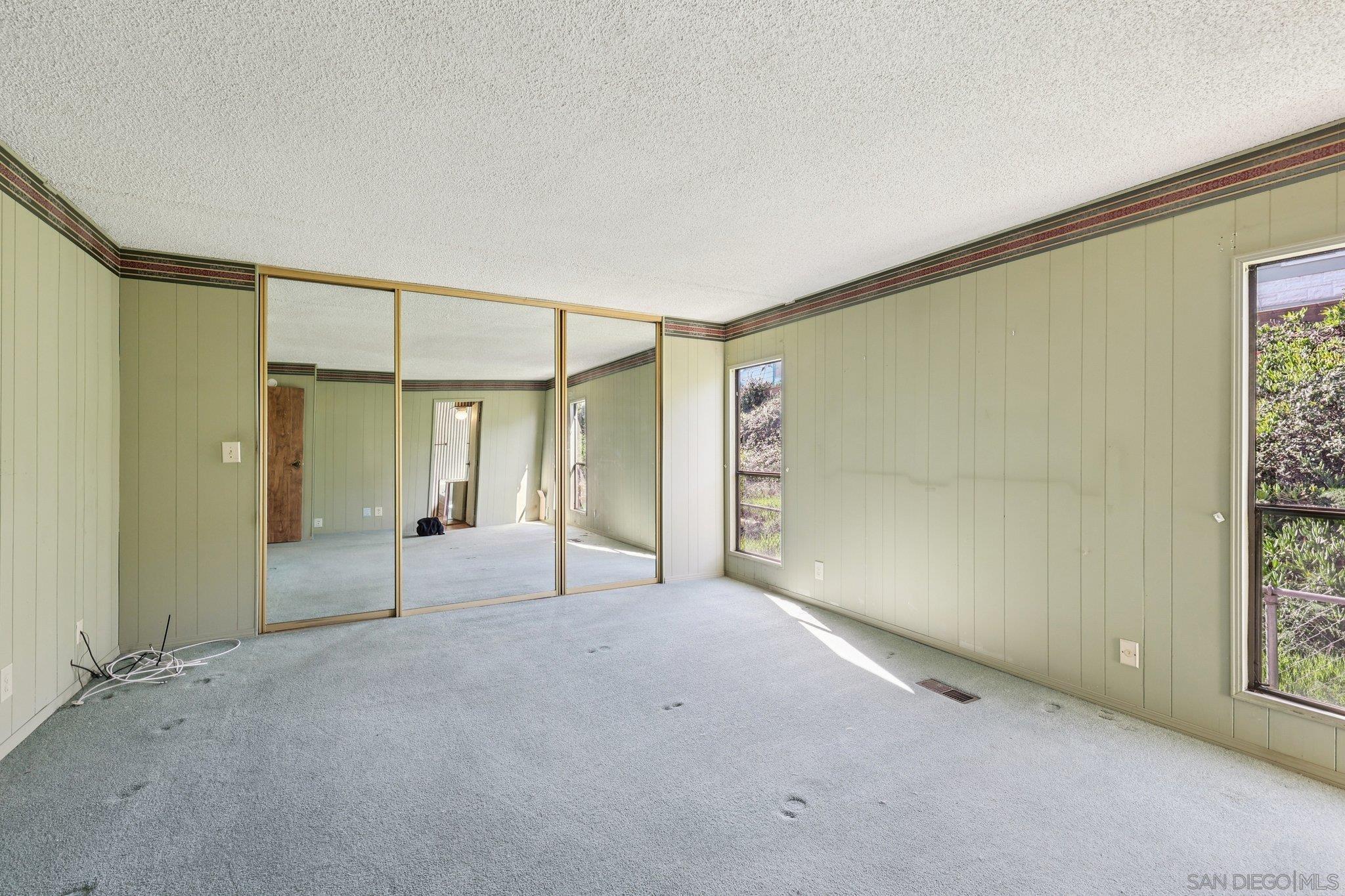 Detail Gallery Image 25 of 69 For 275 S Worthington St  #14,  Spring Valley,  CA 91977 - 2 Beds | 2 Baths