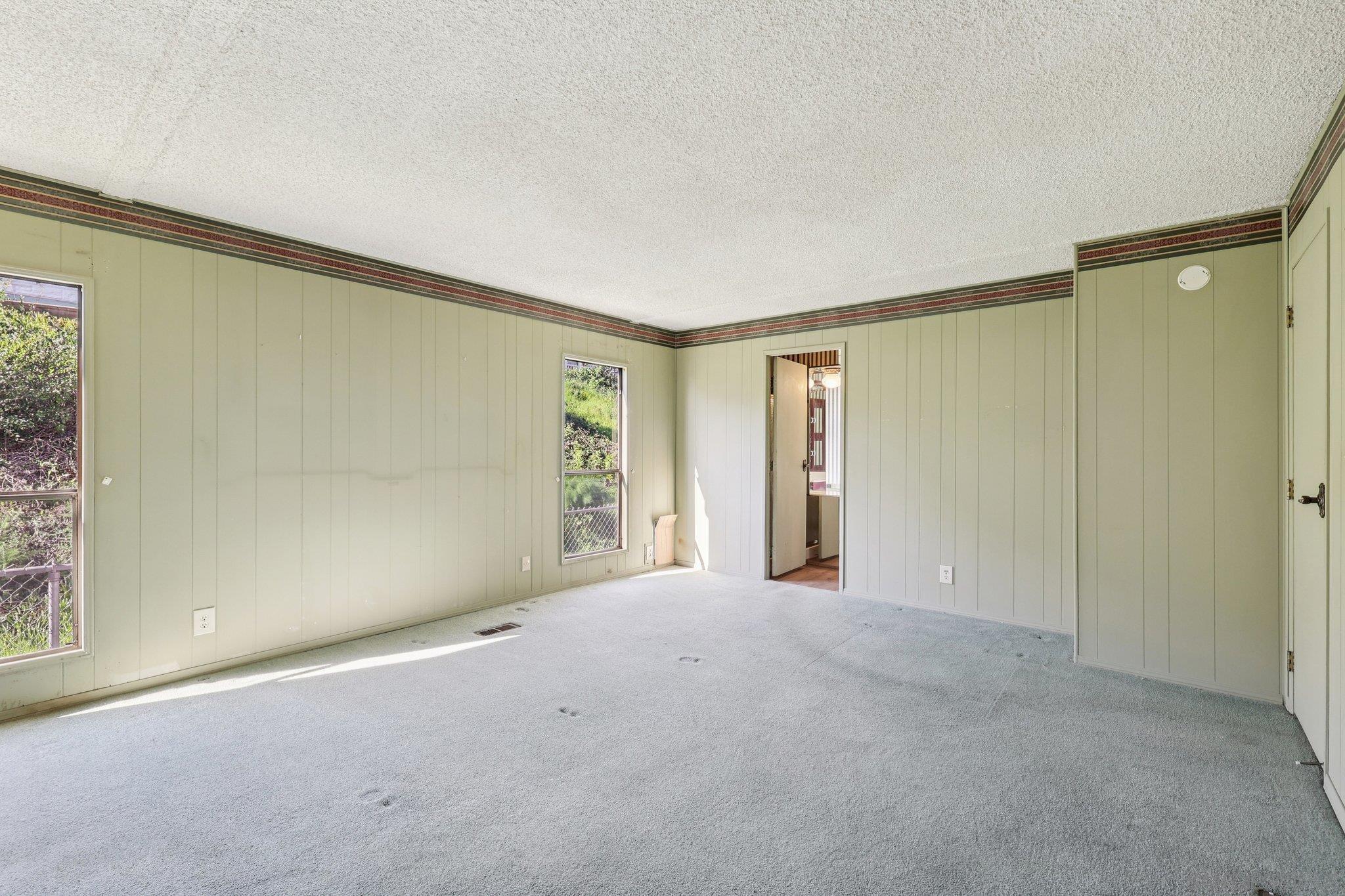 Detail Gallery Image 27 of 69 For 275 S Worthington St  #14,  Spring Valley,  CA 91977 - 2 Beds | 2 Baths