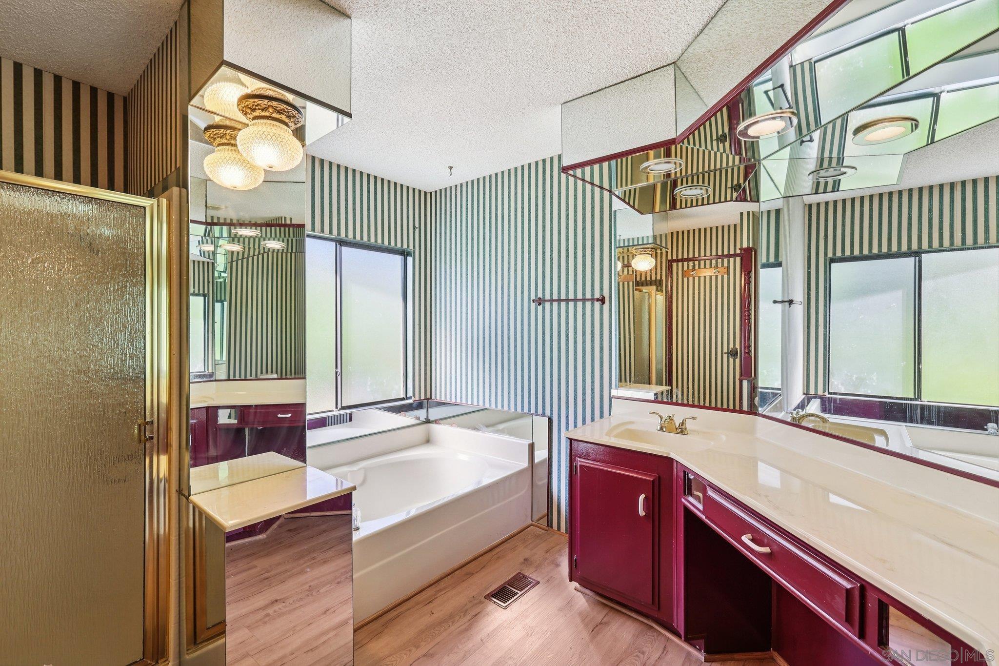 Detail Gallery Image 33 of 69 For 275 S Worthington St  #14,  Spring Valley,  CA 91977 - 2 Beds | 2 Baths