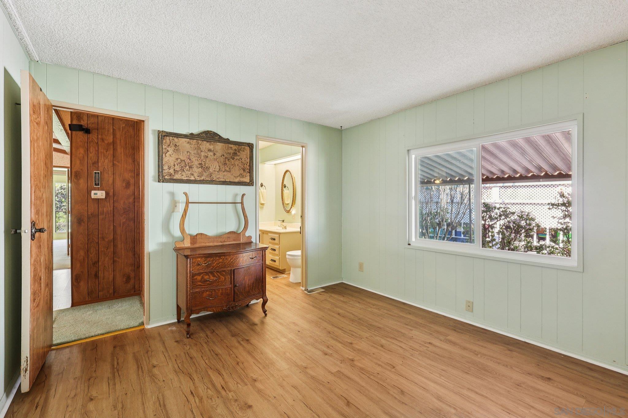 Detail Gallery Image 35 of 68 For 275 S Worthington St  #14,  Spring Valley,  CA 91977 - 2 Beds | 2 Baths