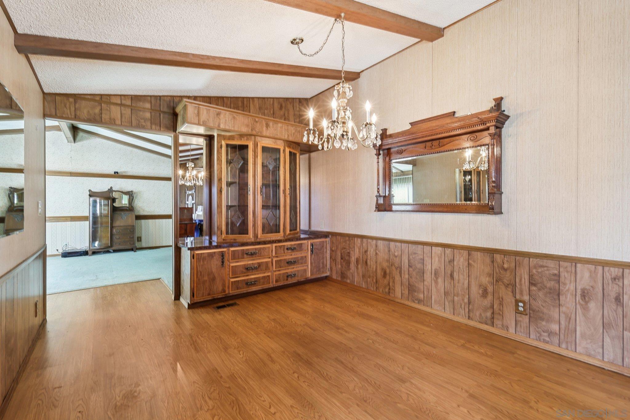 Detail Gallery Image 9 of 69 For 275 S Worthington St  #14,  Spring Valley,  CA 91977 - 2 Beds | 2 Baths