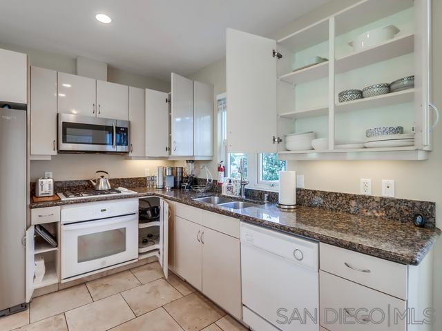 Detail Gallery Image 21 of 56 For 555  Front St  #205,  San Diego,  CA 92101 - 2 Beds | 2 Baths