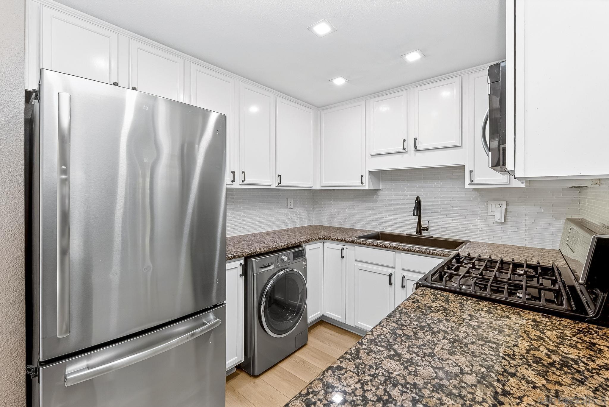 Detail Gallery Image 12 of 20 For 4224  46th Street  5, San Diego,  CA 92115 - 3 Beds | 2 Baths