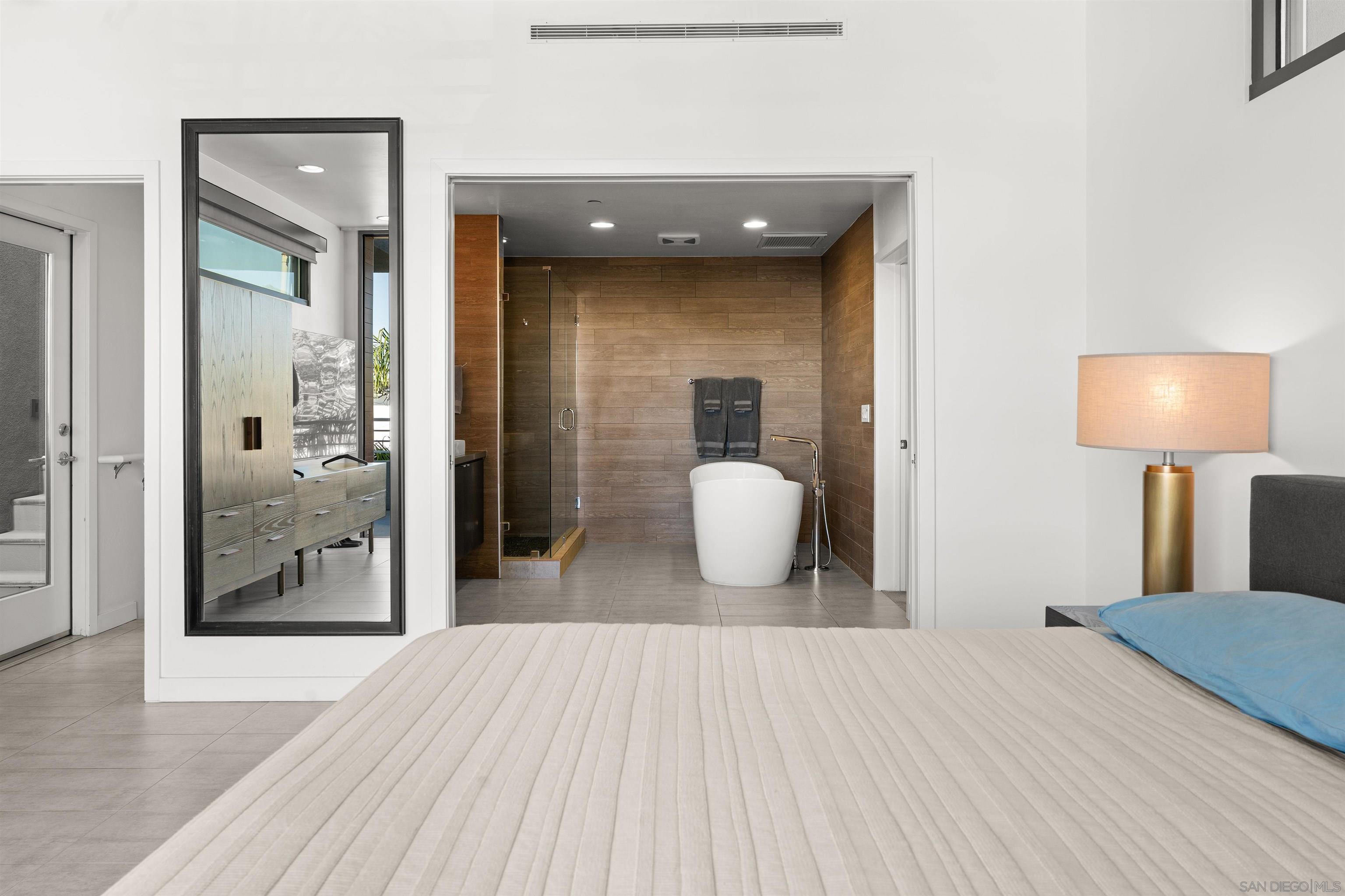 Detail Gallery Image 30 of 52 For 319  Upas Street, San Diego,  CA 92103 - 3 Beds | 2 Baths