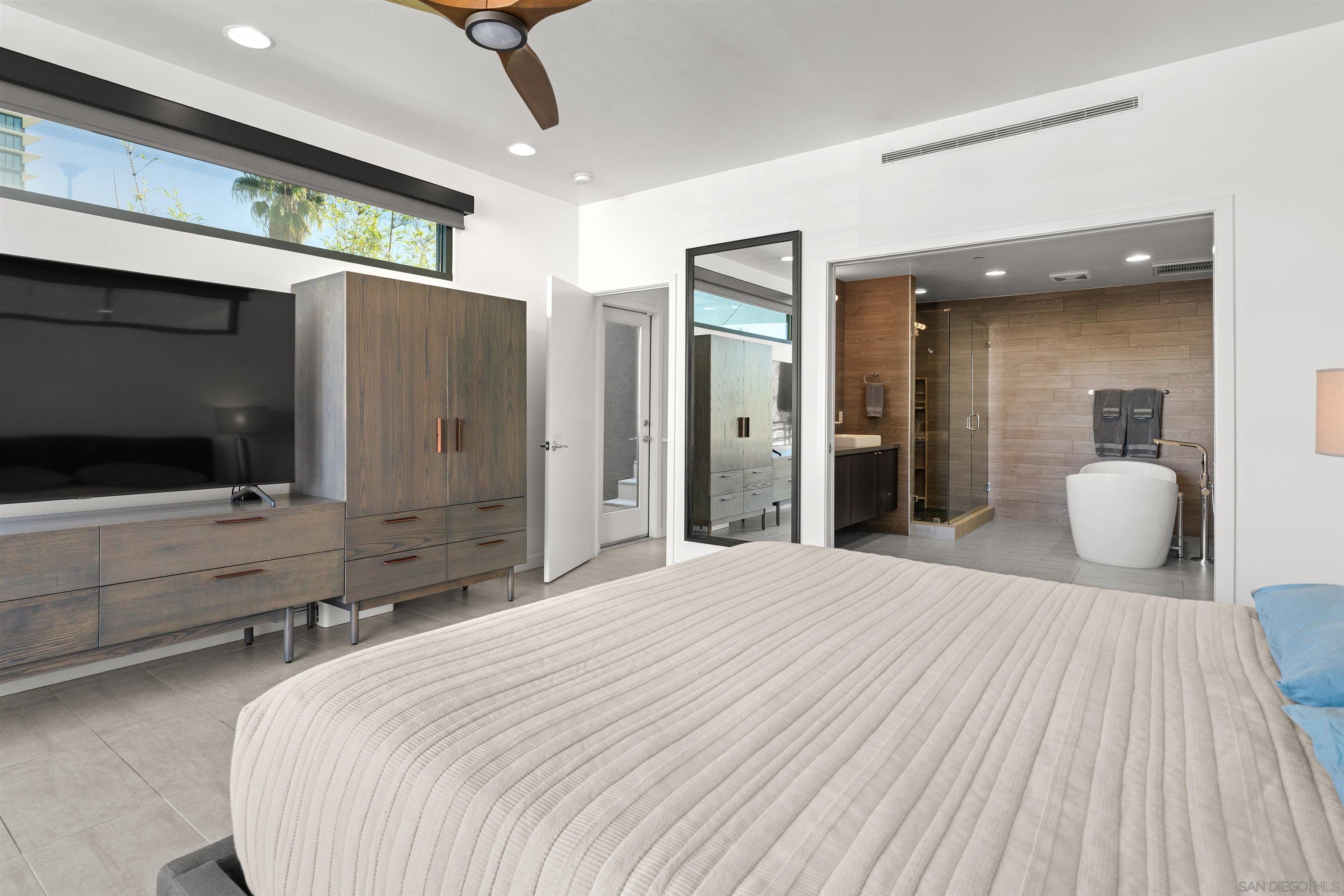 Detail Gallery Image 31 of 52 For 319  Upas Street, San Diego,  CA 92103 - 3 Beds | 2 Baths