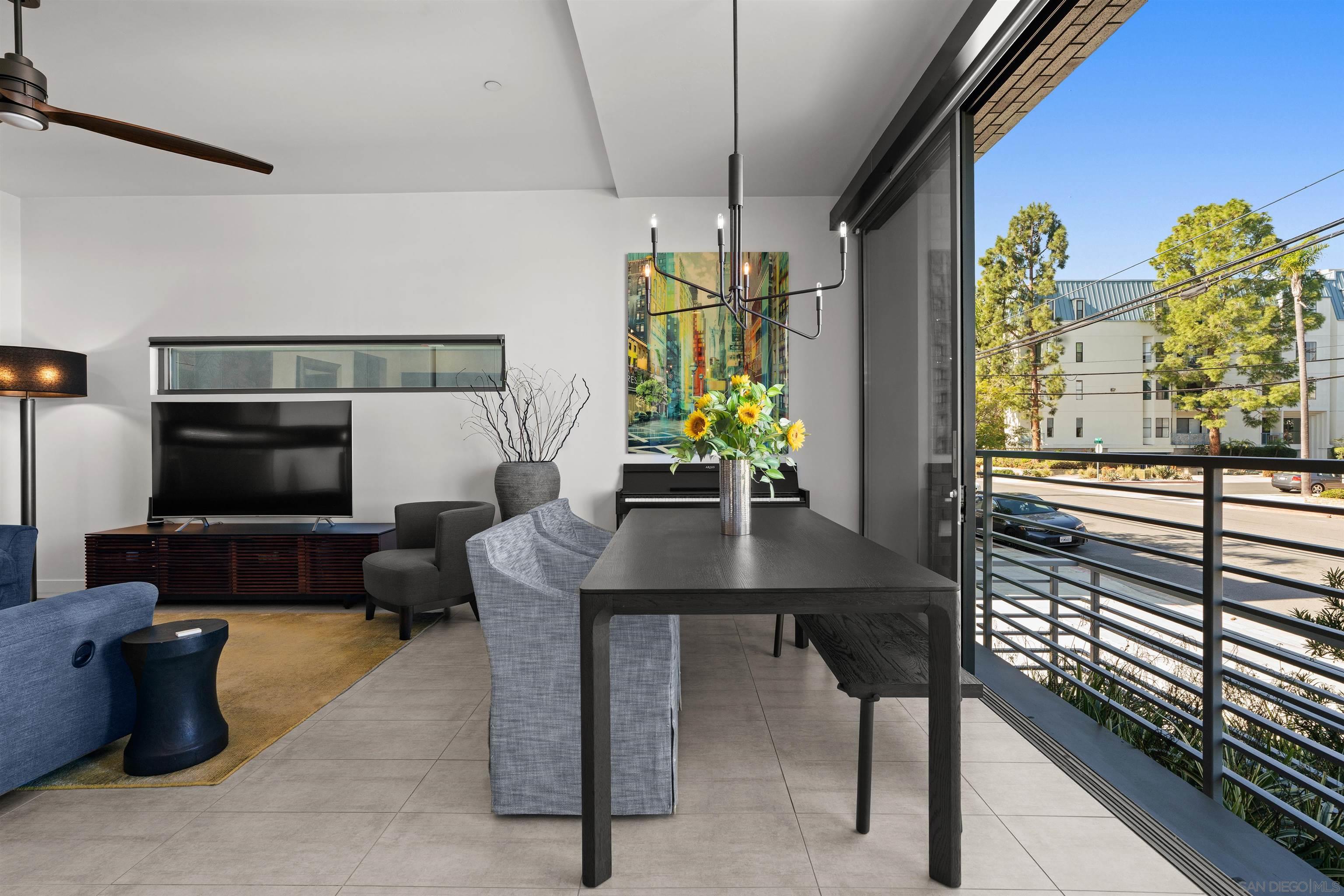 Detail Gallery Image 6 of 52 For 319  Upas Street, San Diego,  CA 92103 - 3 Beds | 2 Baths