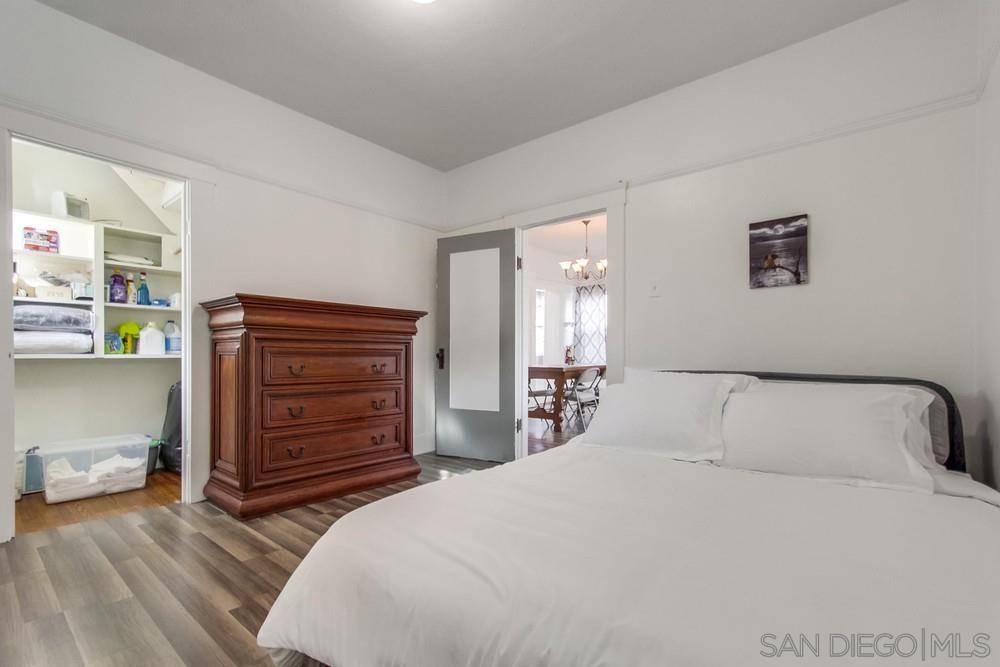 Detail Gallery Image 14 of 46 For 744   Robinson Ave, San Diego,  CA 92103 - 4 Beds | 1/1 Baths