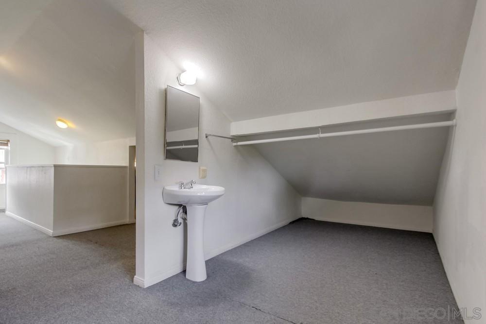 Detail Gallery Image 25 of 46 For 744   Robinson Ave, San Diego,  CA 92103 - 4 Beds | 1/1 Baths