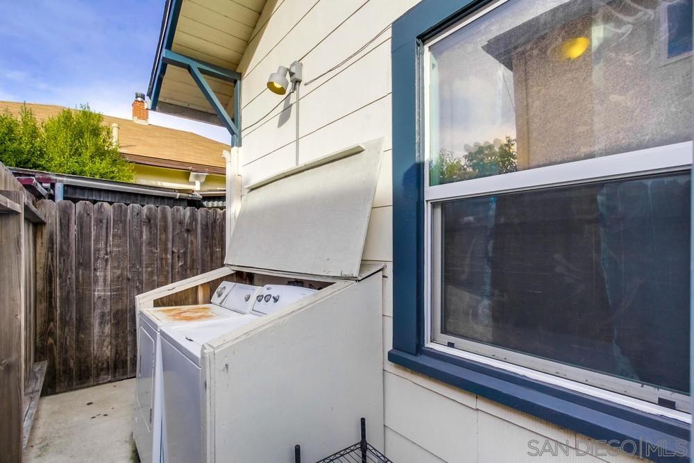 Detail Gallery Image 38 of 46 For 744   Robinson Ave, San Diego,  CA 92103 - 4 Beds | 1/1 Baths