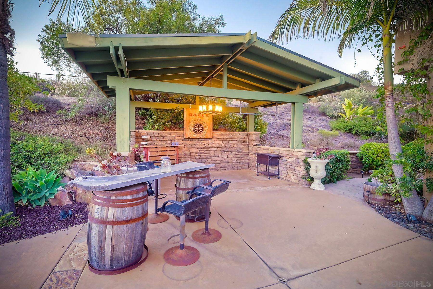 Detail Gallery Image 12 of 69 For 15068  Creek Hills Rd, El Cajon,  CA 92021 - 6 Beds | 5/1 Baths