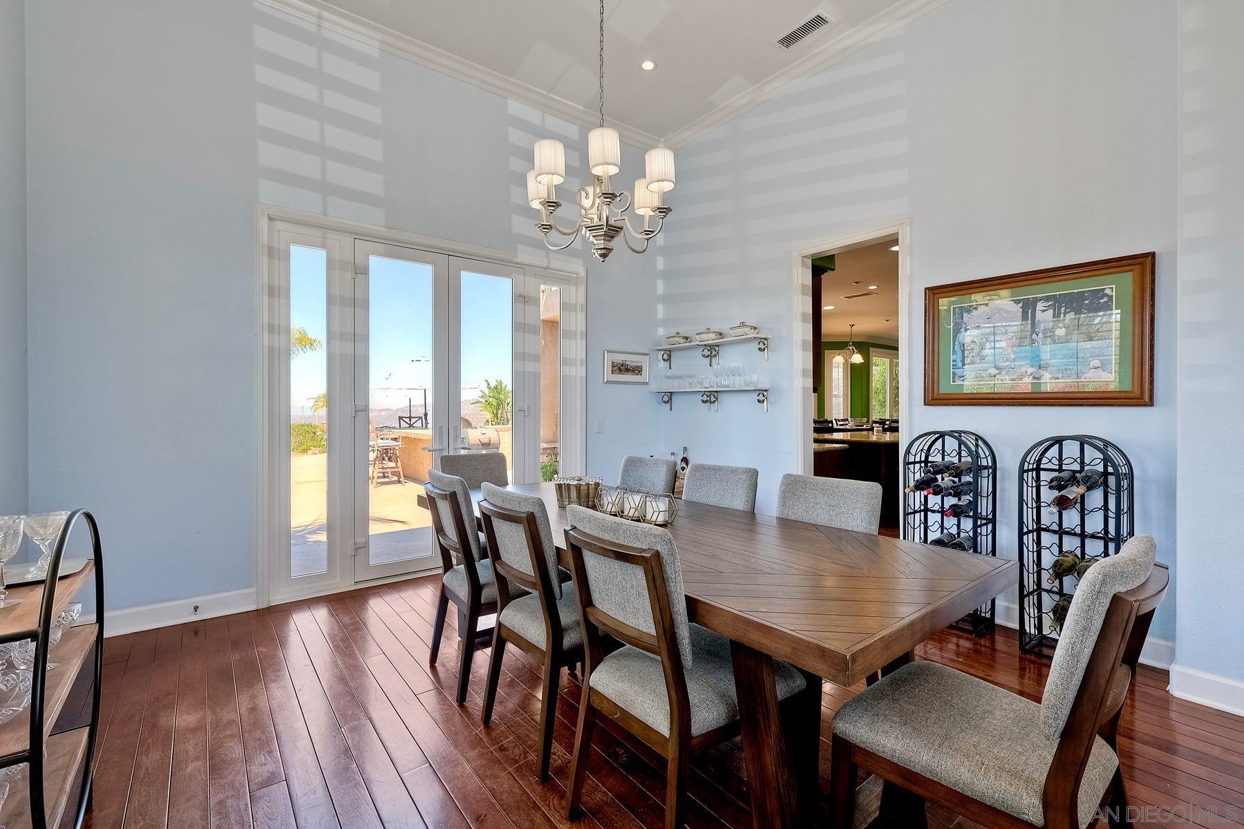 Detail Gallery Image 19 of 69 For 15068  Creek Hills Rd, El Cajon,  CA 92021 - 6 Beds | 5/1 Baths