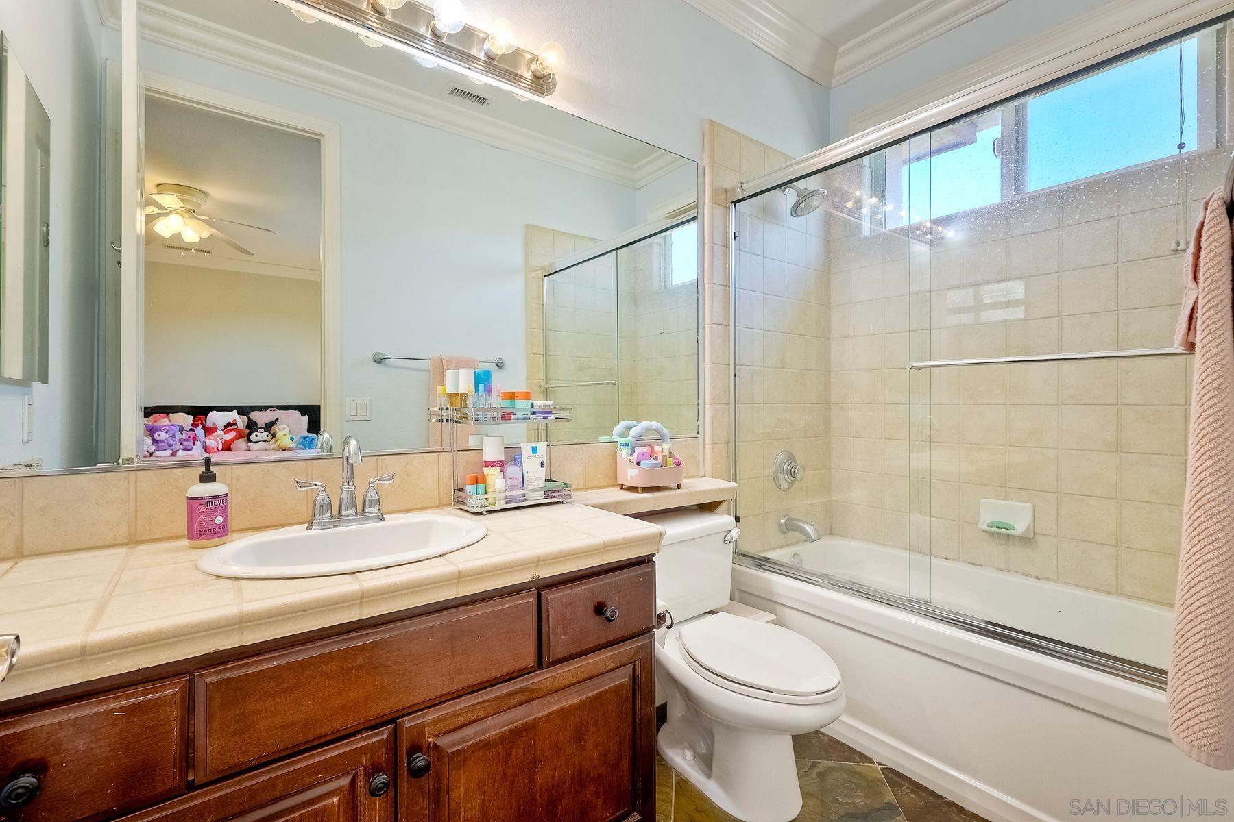 Detail Gallery Image 40 of 69 For 15068  Creek Hills Rd, El Cajon,  CA 92021 - 6 Beds | 5/1 Baths