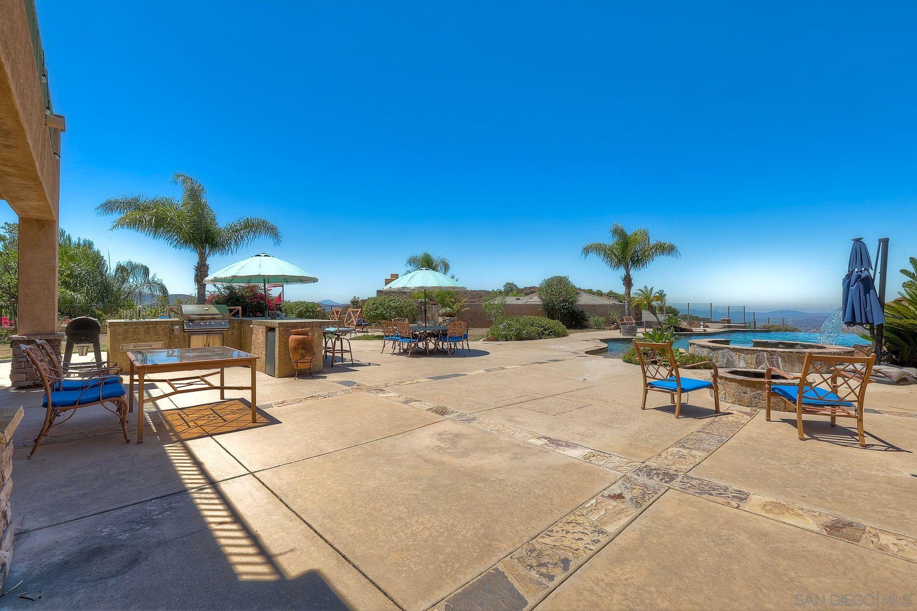 Detail Gallery Image 45 of 69 For 15068  Creek Hills Rd, El Cajon,  CA 92021 - 6 Beds | 5/1 Baths