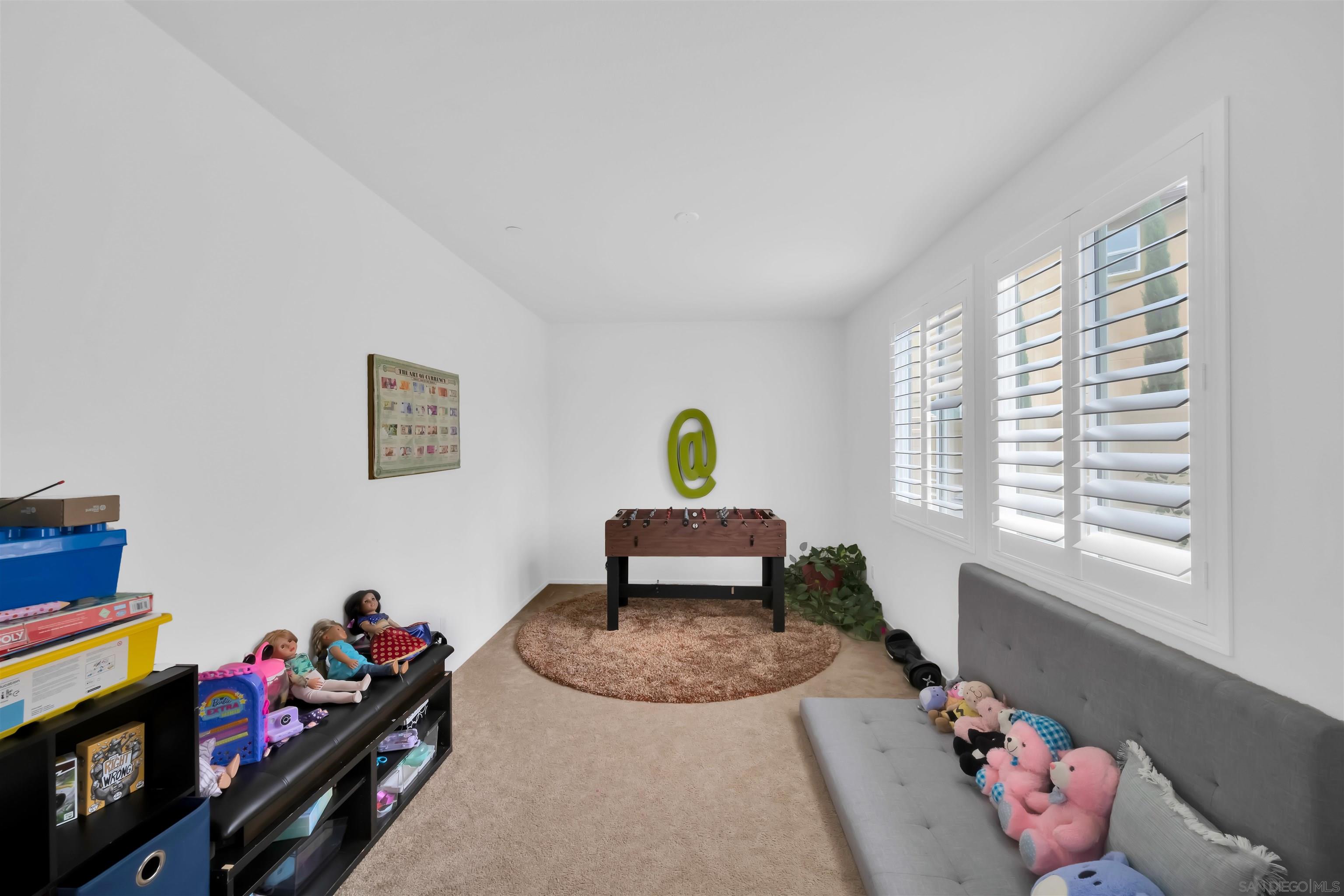 Detail Gallery Image 12 of 39 For 30911  Hillsdale Hts, Murrieta,  CA 92563 - 4 Beds | 3/1 Baths