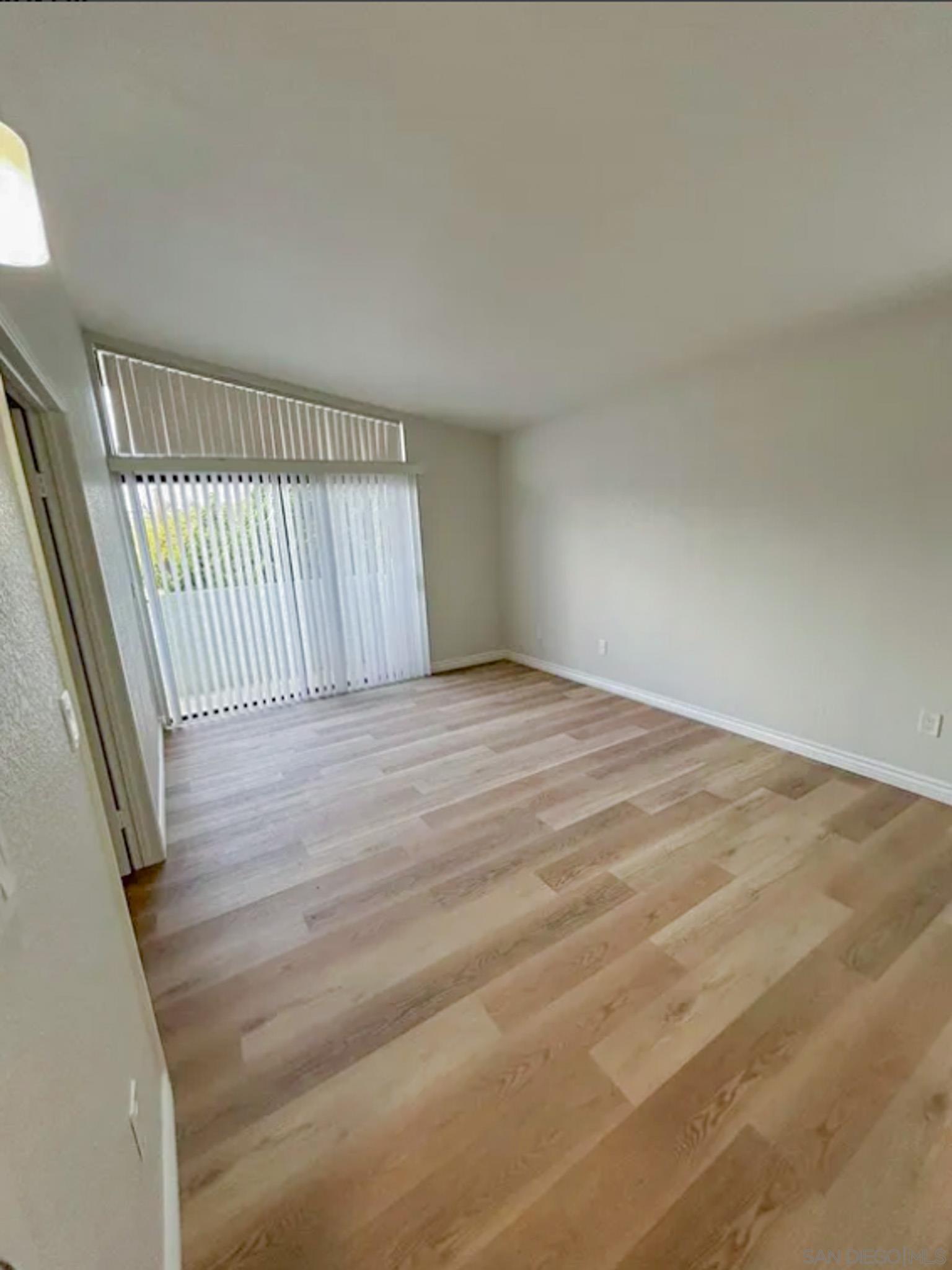 Detail Gallery Image 11 of 20 For 209-17  C Ave., Coronado,  CA 92118 - – Beds | – Baths