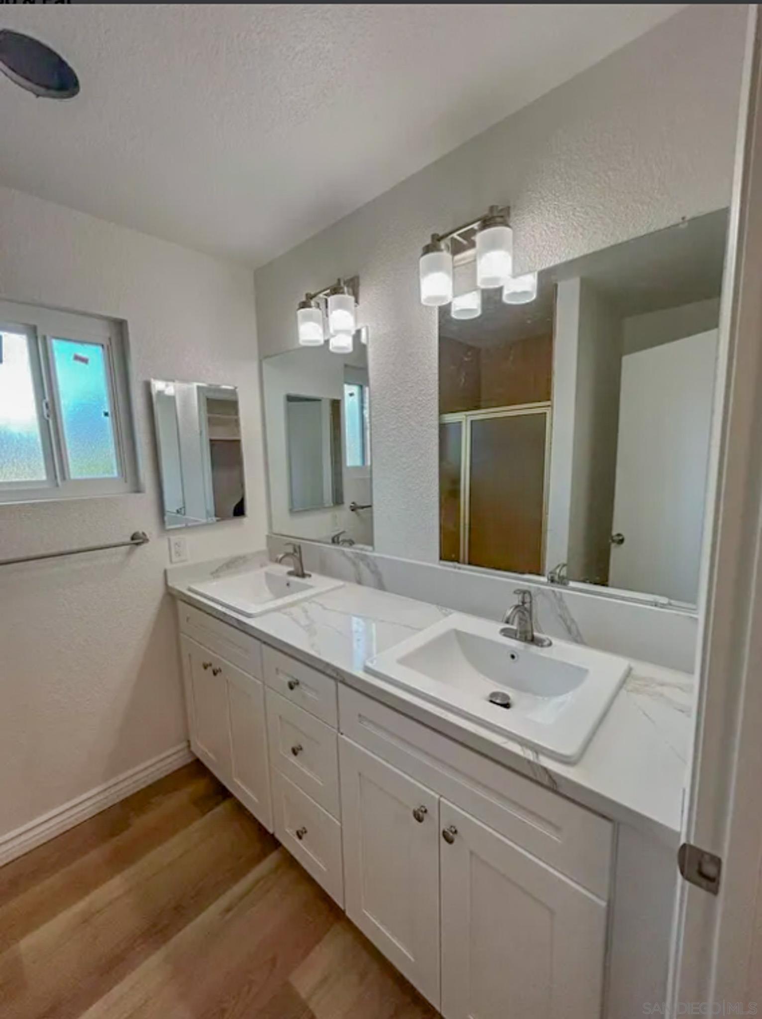 Detail Gallery Image 19 of 21 For 209-17  C Ave., Coronado,  CA 92118 - – Beds | – Baths