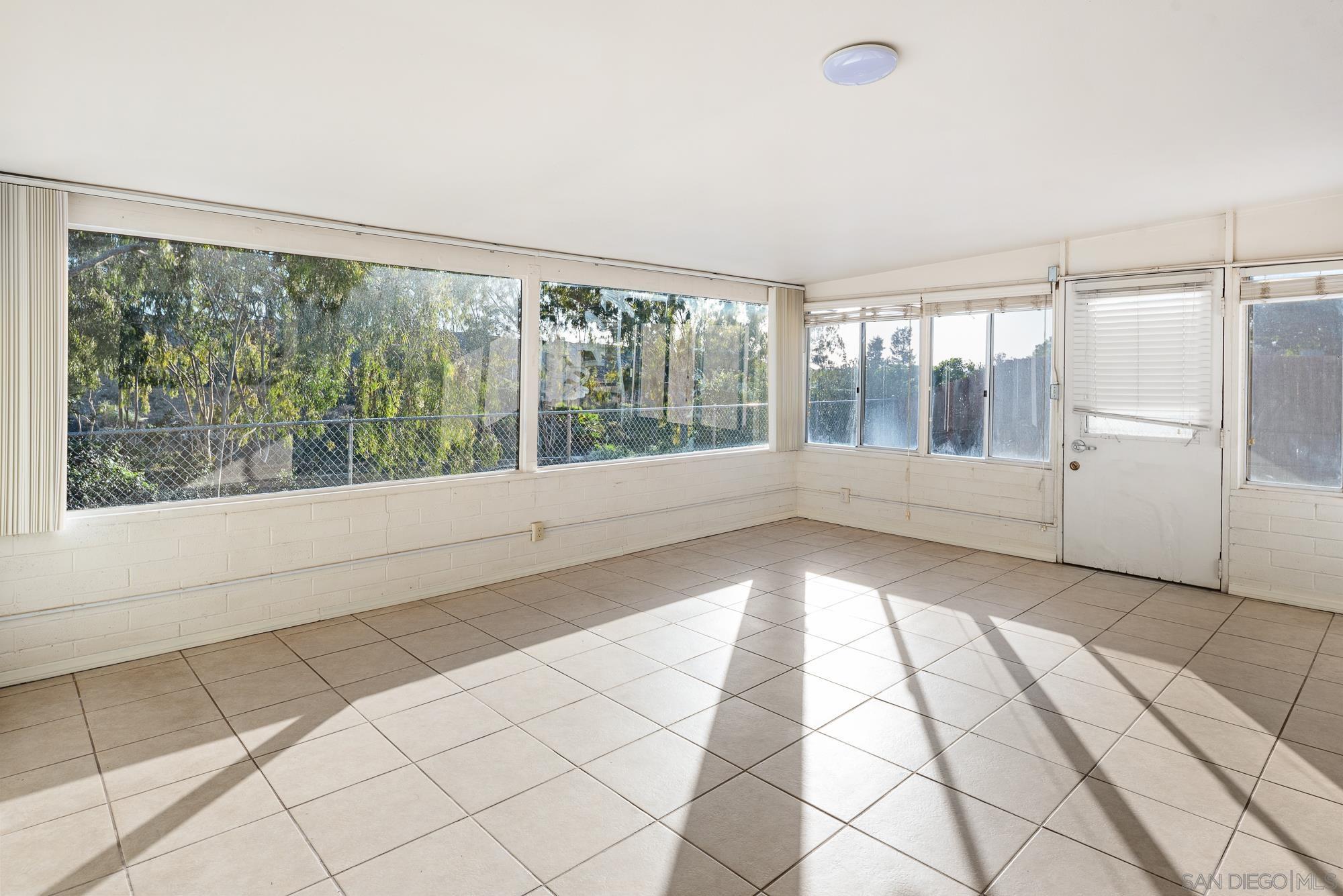 Detail Gallery Image 13 of 36 For 8555  Jade Coast, San Diego,  CA 92126 - 2 Beds | 2 Baths