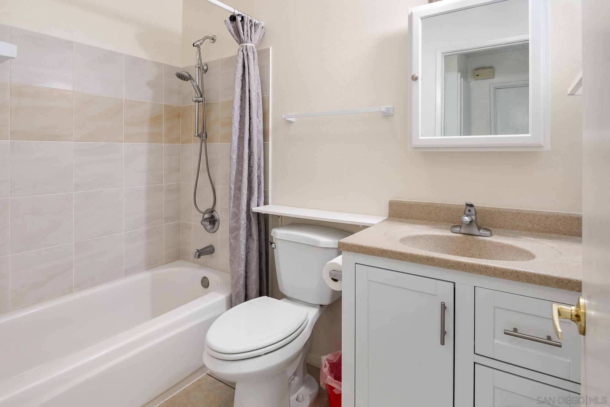 Detail Gallery Image 21 of 36 For 8555  Jade Coast, San Diego,  CA 92126 - 2 Beds | 2 Baths