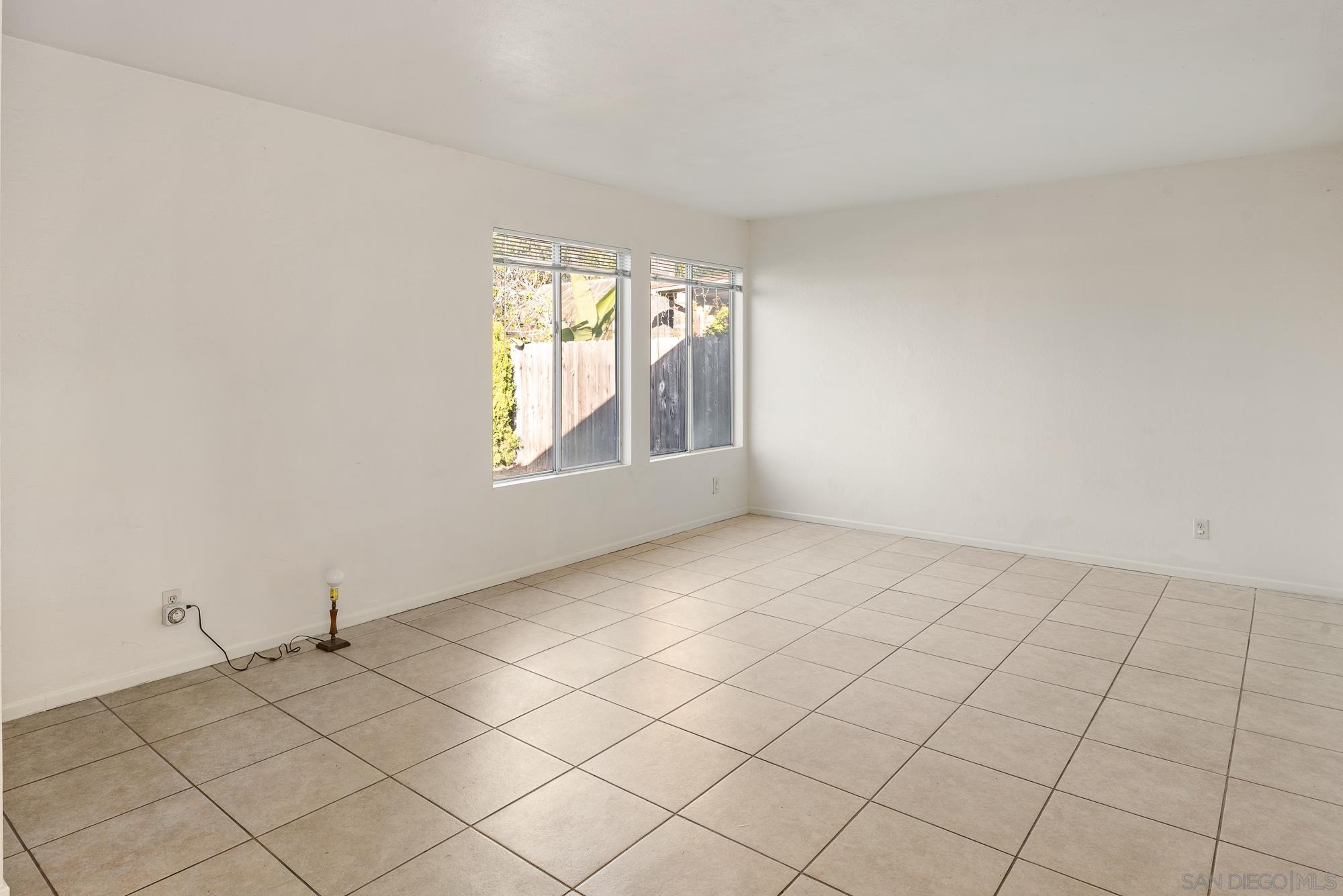 Detail Gallery Image 6 of 36 For 8555  Jade Coast, San Diego,  CA 92126 - 2 Beds | 2 Baths