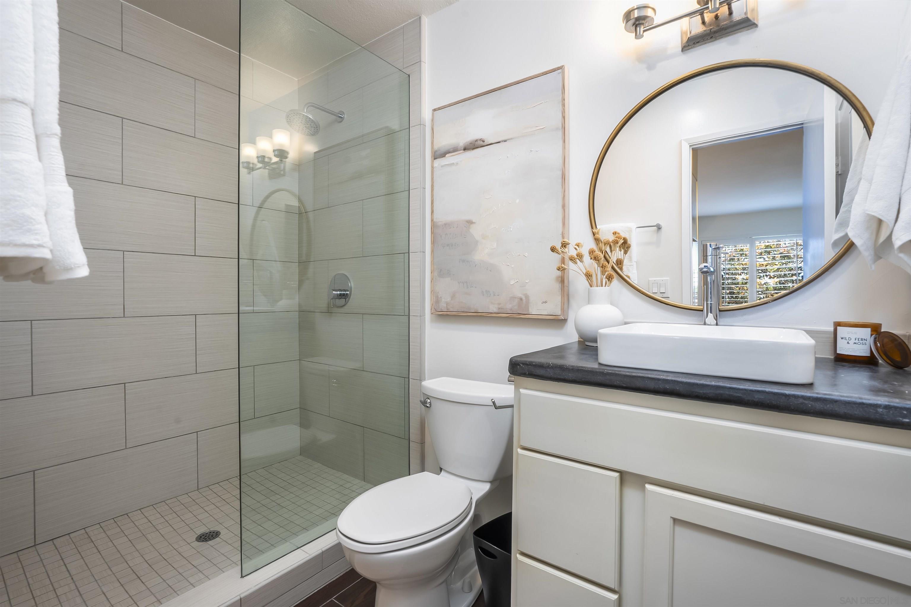 Detail Gallery Image 14 of 29 For 1209  Hueneme St  #5,  San Diego,  CA 92110 - 2 Beds | 2 Baths