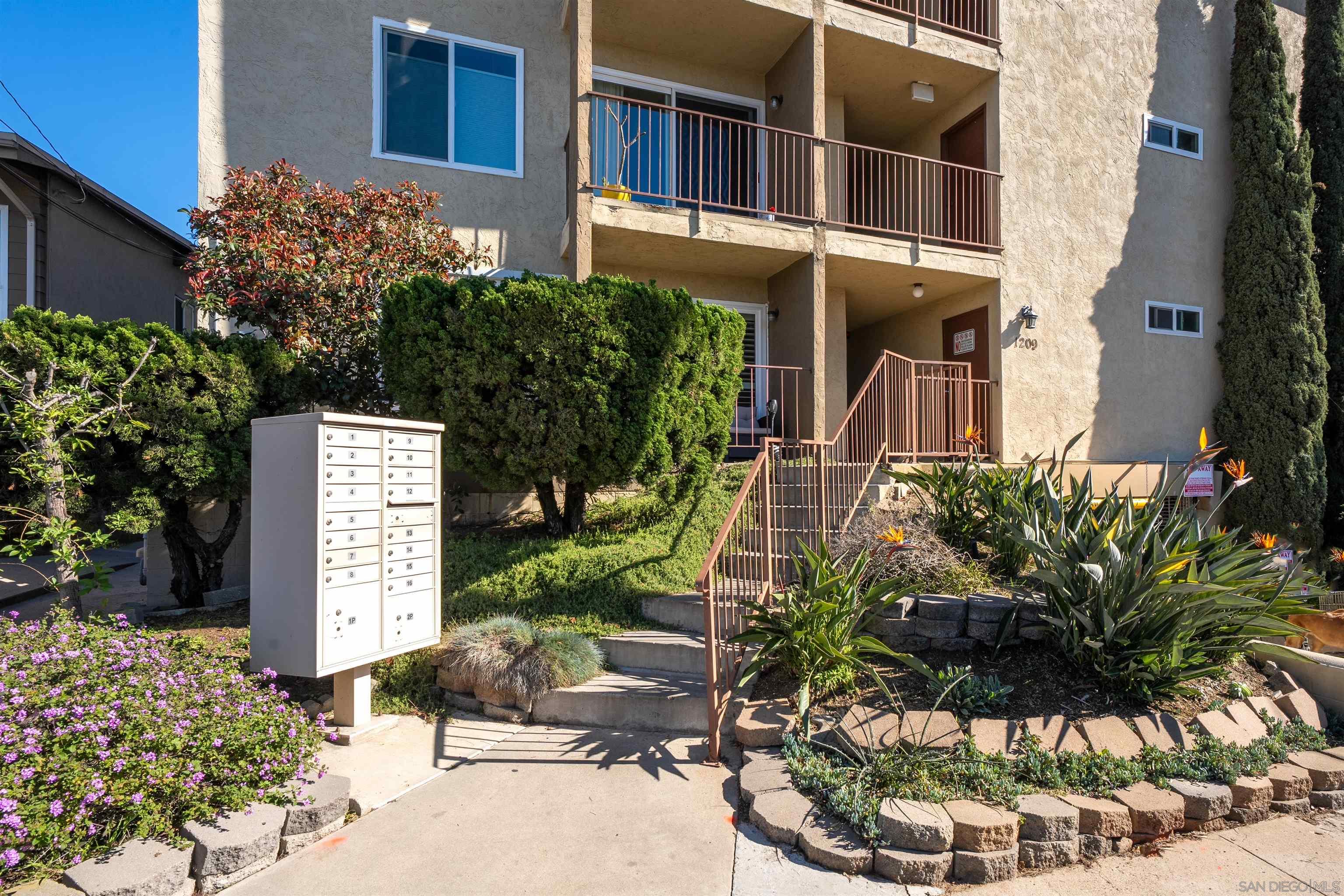 Detail Gallery Image 28 of 30 For 1209  Hueneme St  #5,  San Diego,  CA 92110 - 2 Beds | 2 Baths