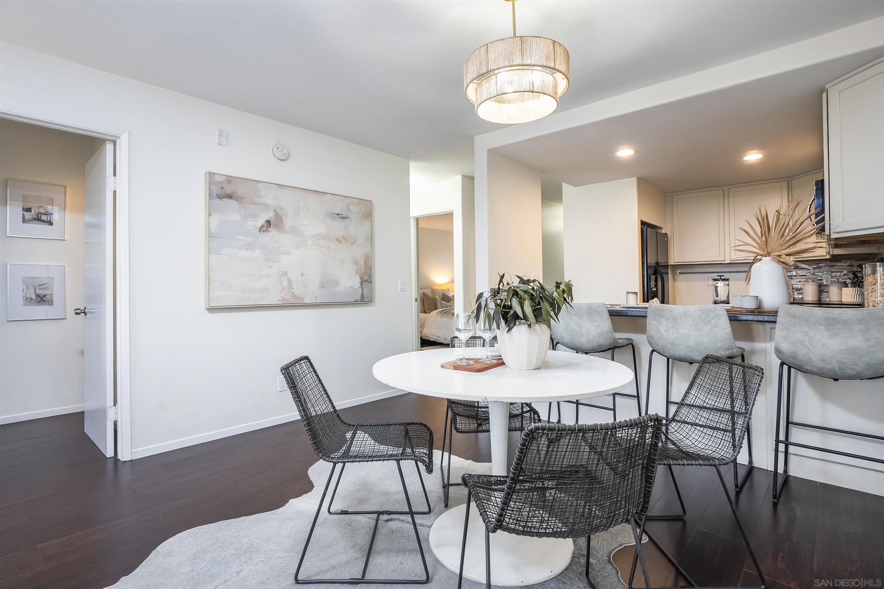 Detail Gallery Image 6 of 30 For 1209  Hueneme St  #5,  San Diego,  CA 92110 - 2 Beds | 2 Baths