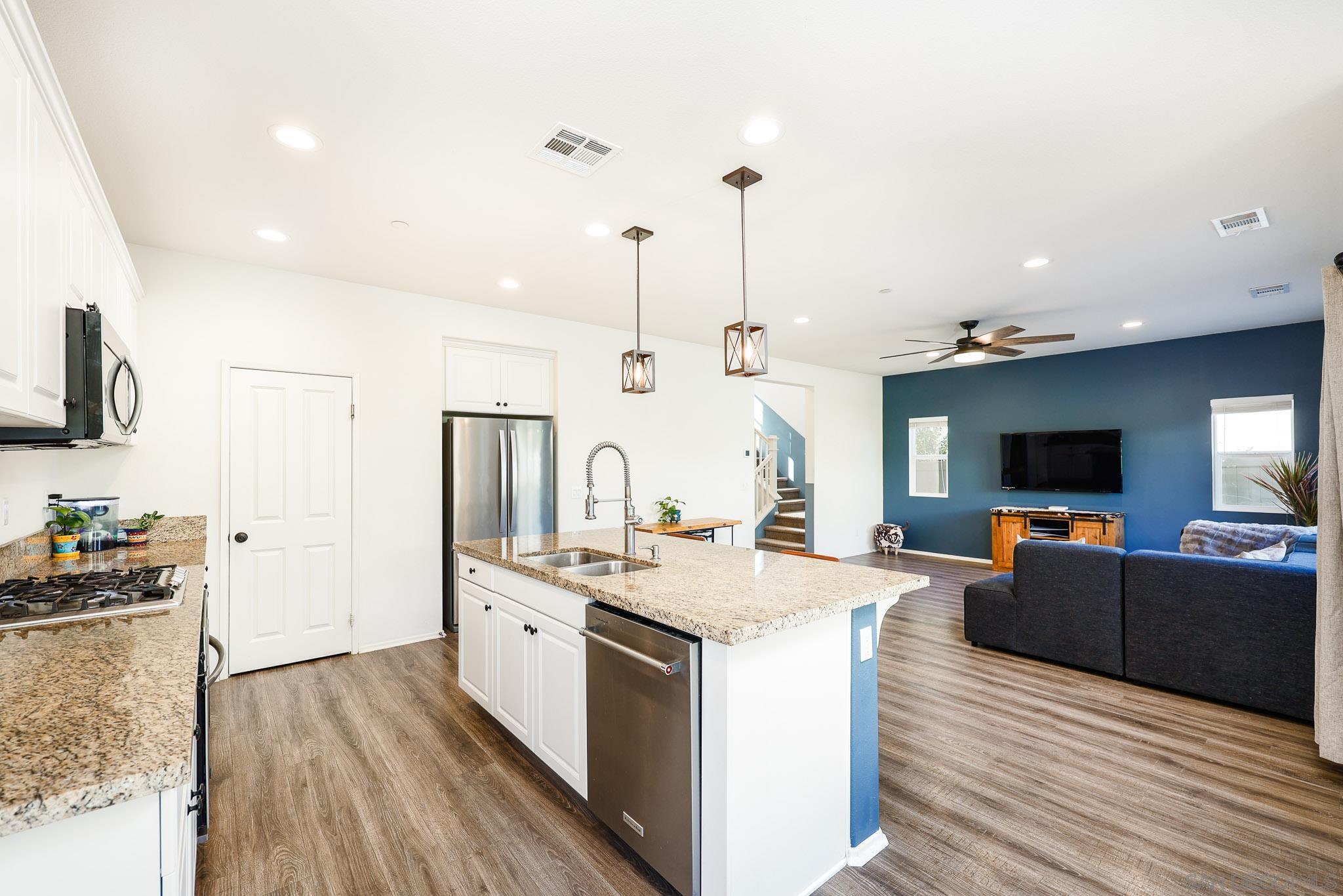 Detail Gallery Image 16 of 48 For 310  Falabella Ln, Fallbrook,  CA 92028 - 4 Beds | 3 Baths