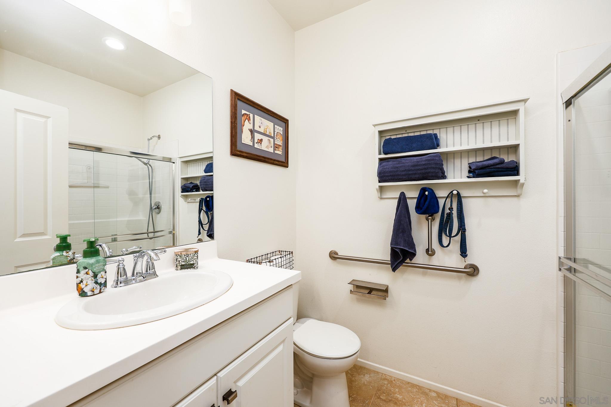 Detail Gallery Image 18 of 48 For 310  Falabella Ln, Fallbrook,  CA 92028 - 4 Beds | 3 Baths