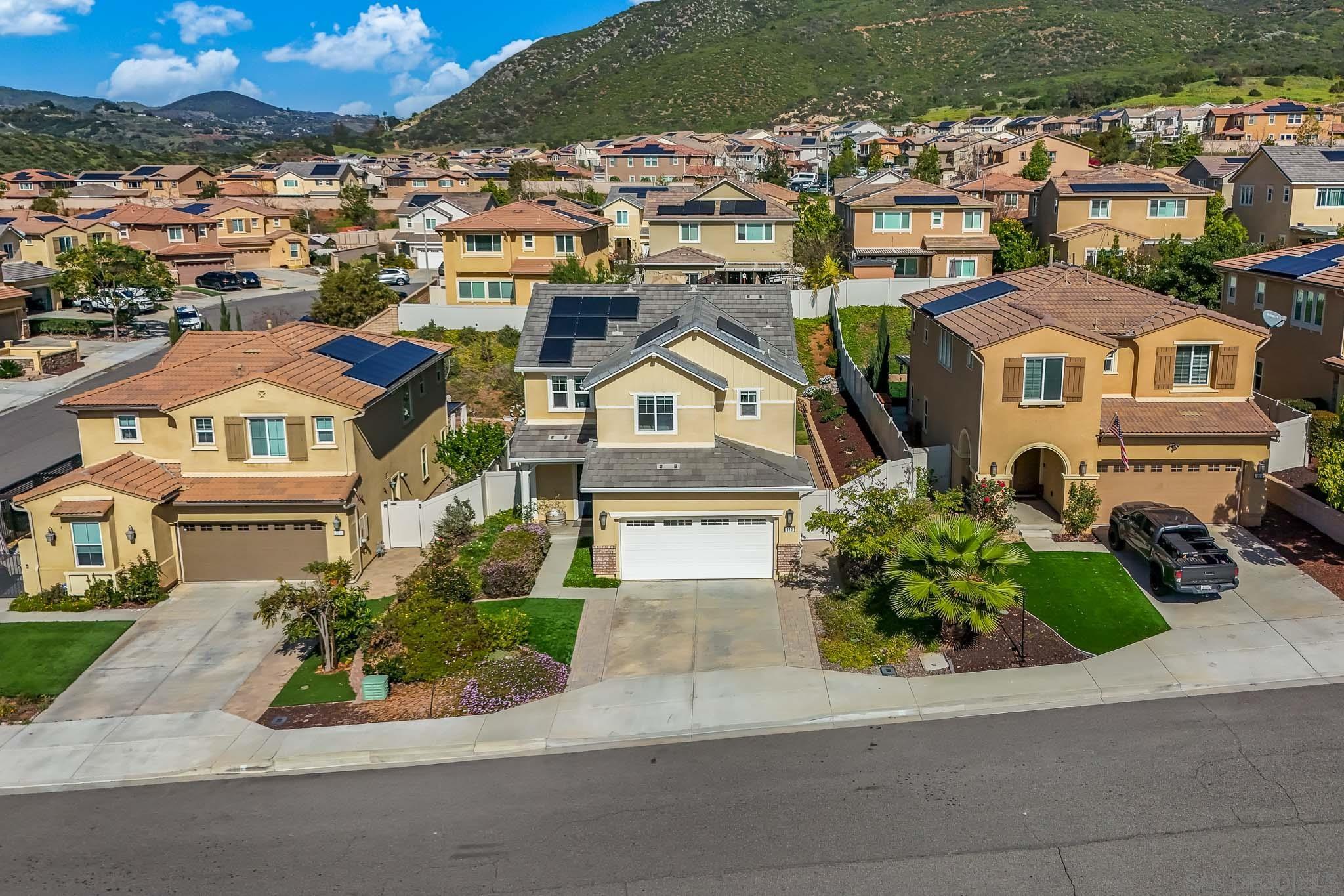 Detail Gallery Image 3 of 48 For 310  Falabella Ln, Fallbrook,  CA 92028 - 4 Beds | 3 Baths