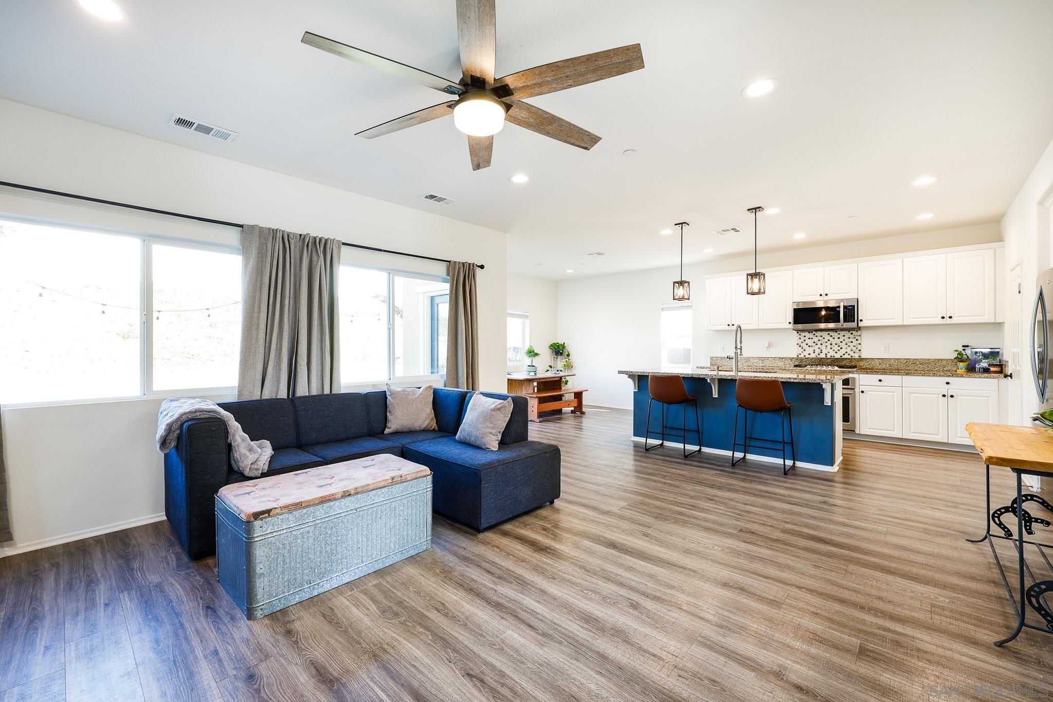 Detail Gallery Image 9 of 48 For 310  Falabella Ln, Fallbrook,  CA 92028 - 4 Beds | 3 Baths