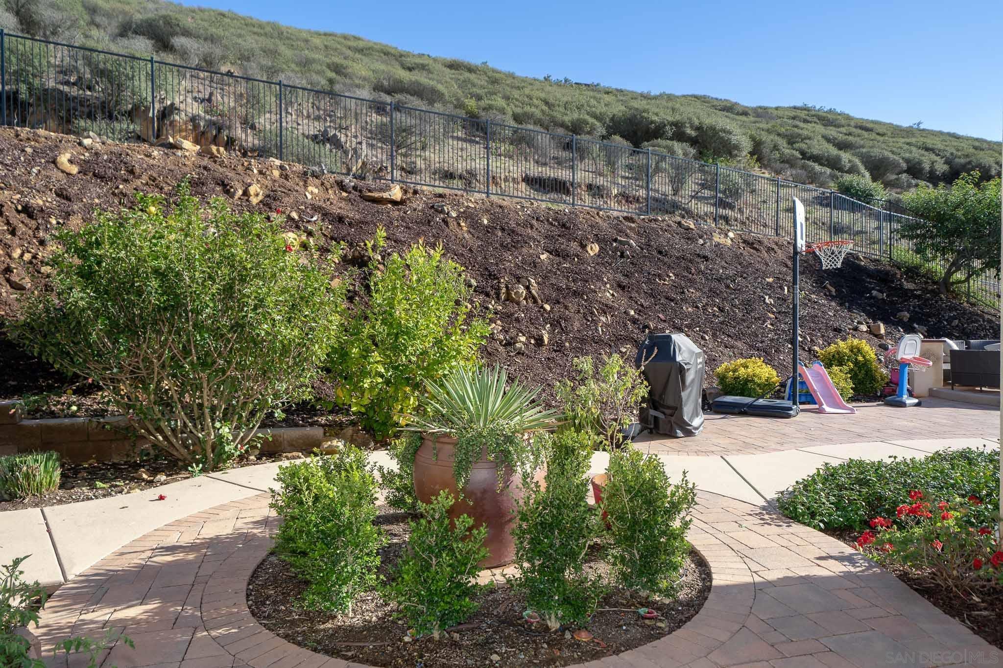 Detail Gallery Image 33 of 54 For 847  Cannondale Ct, San Marcos,  CA 92078 - 5 Beds | 5/1 Baths