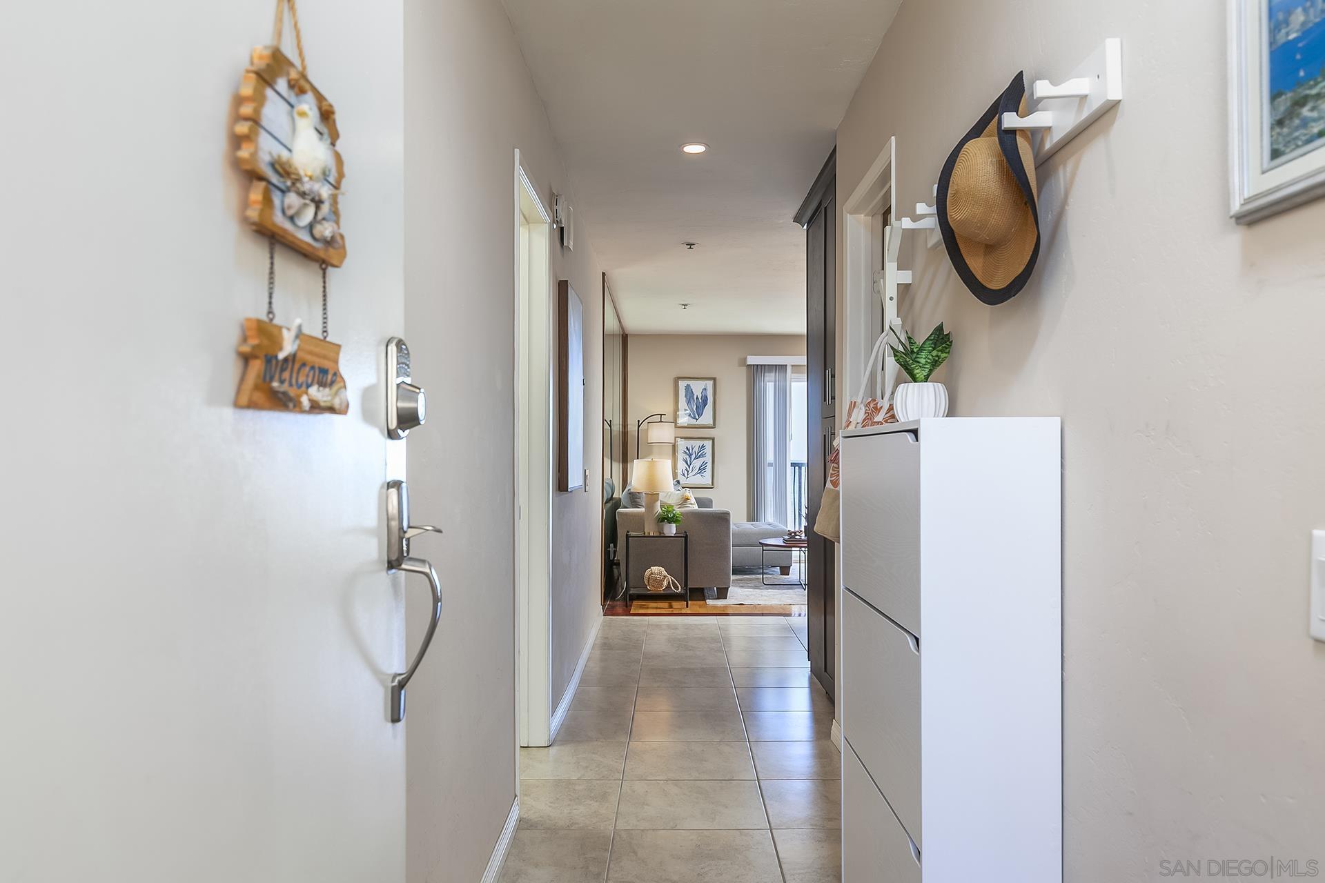 Detail Gallery Image 3 of 73 For 4878  Pescadero Ave  #103,  San Diego,  CA 92107 - 2 Beds | 2 Baths