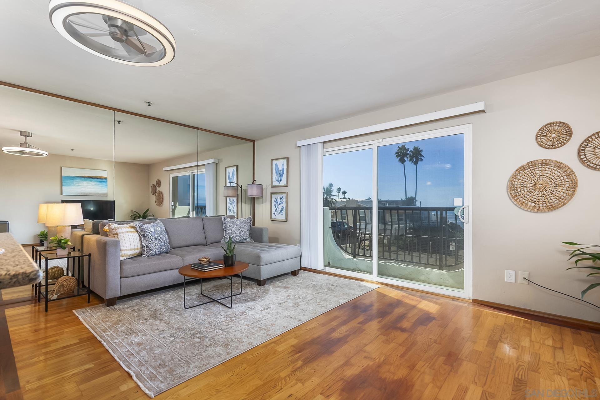Detail Gallery Image 6 of 73 For 4878  Pescadero Ave  #103,  San Diego,  CA 92107 - 2 Beds | 2 Baths