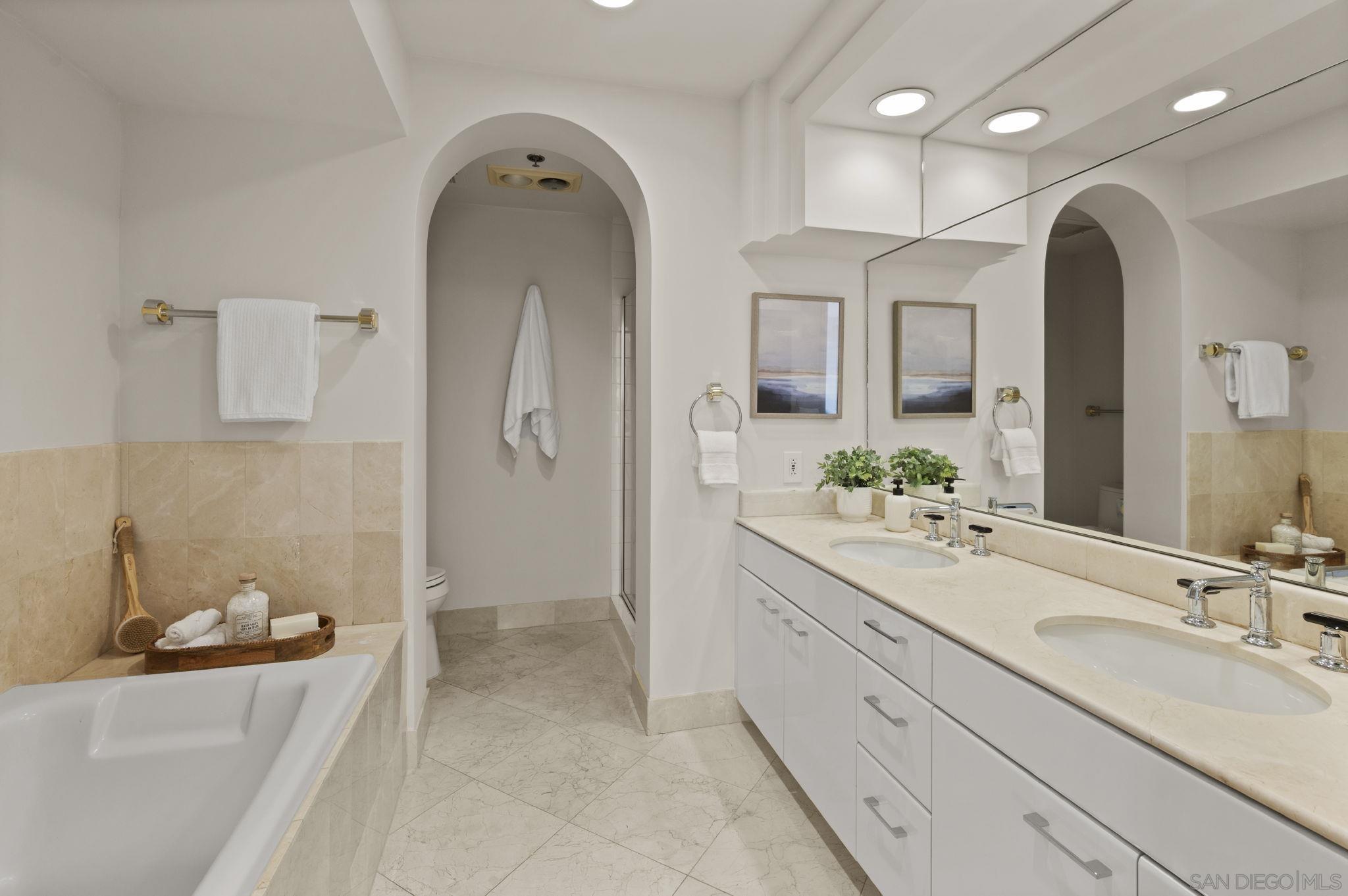 Detail Gallery Image 31 of 62 For 100 W Harbor Dr  #3005,  San Diego,  CA 92101 - 2 Beds | 2 Baths