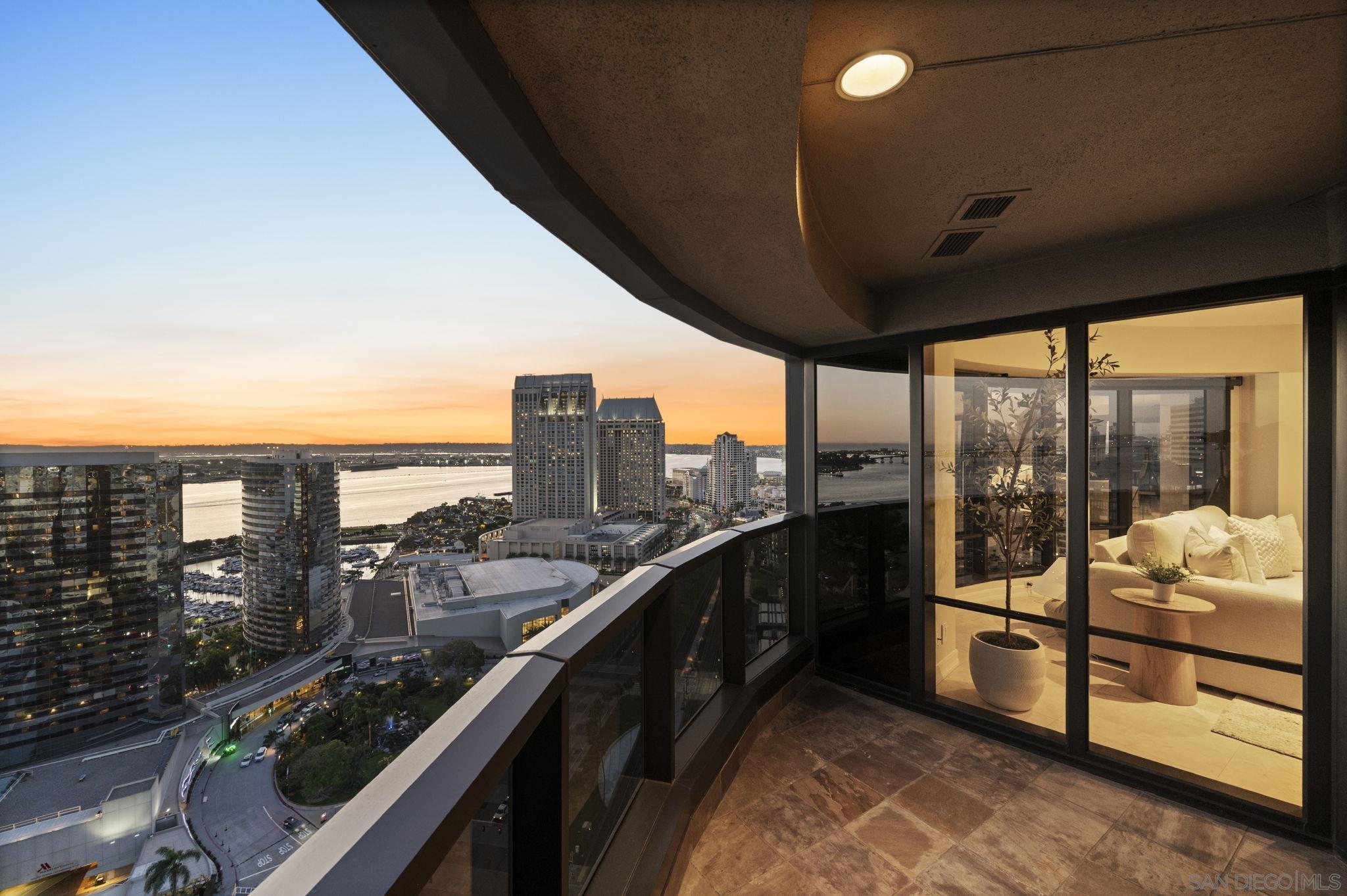 Detail Gallery Image 5 of 62 For 100 W Harbor Dr  #3005,  San Diego,  CA 92101 - 2 Beds | 2 Baths