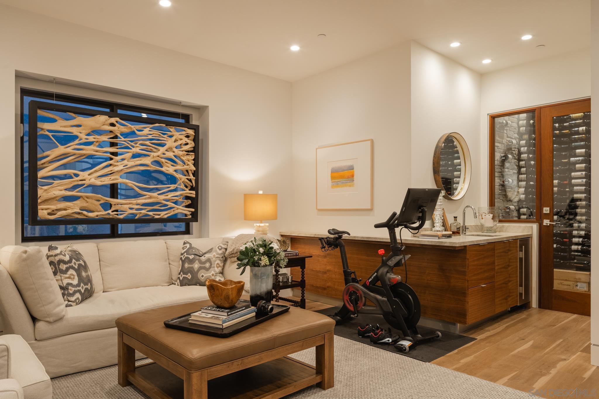 Detail Gallery Image 22 of 46 For 1970  Zapo Street, Del Mar,  CA 92014 - 4 Beds | 3/1 Baths