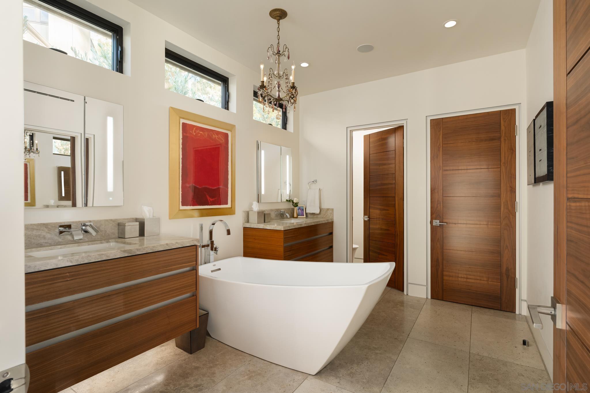 Detail Gallery Image 30 of 46 For 1970  Zapo Street, Del Mar,  CA 92014 - 4 Beds | 3/1 Baths