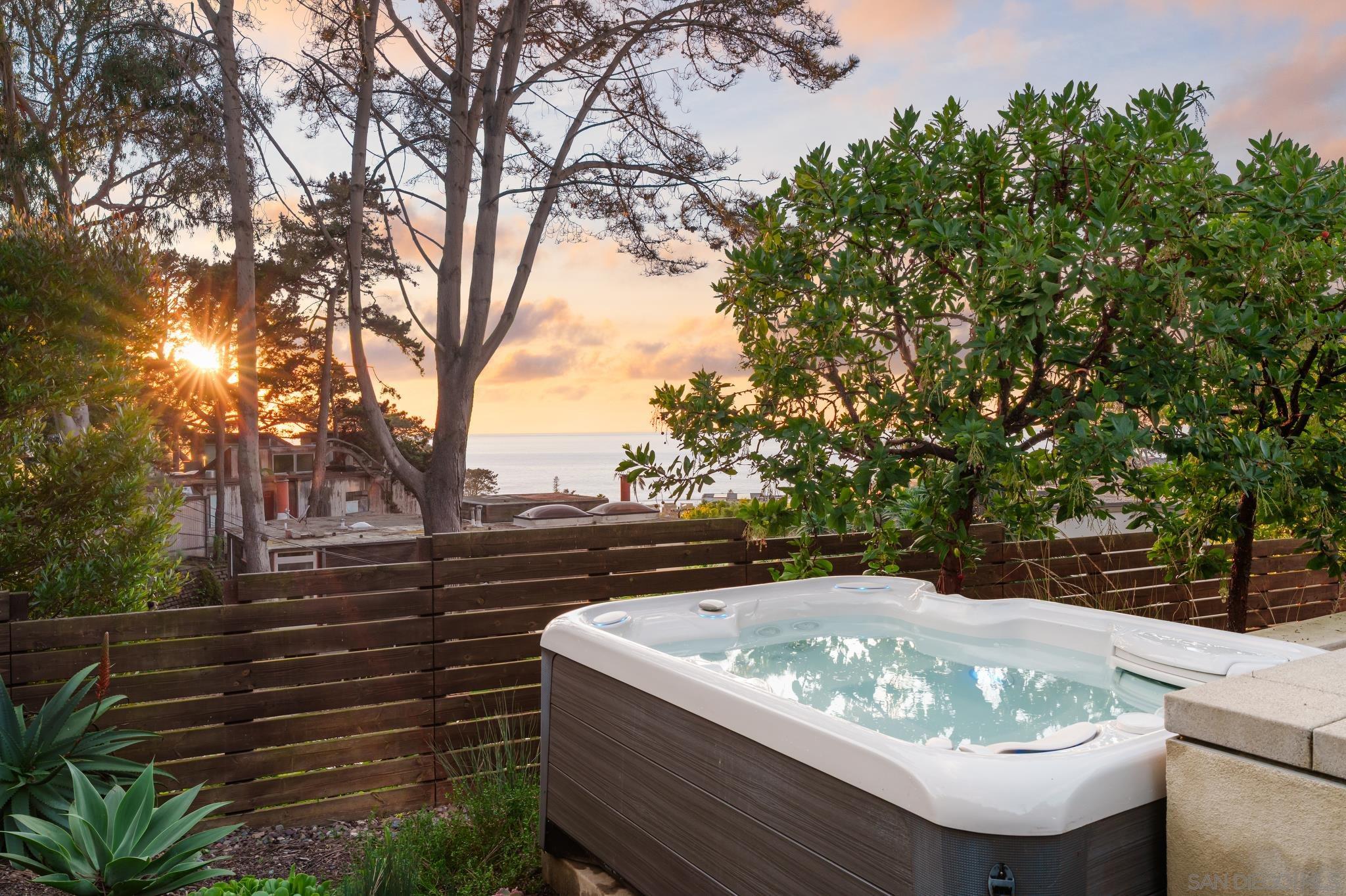 Detail Gallery Image 34 of 46 For 1970  Zapo Street, Del Mar,  CA 92014 - 4 Beds | 3/1 Baths