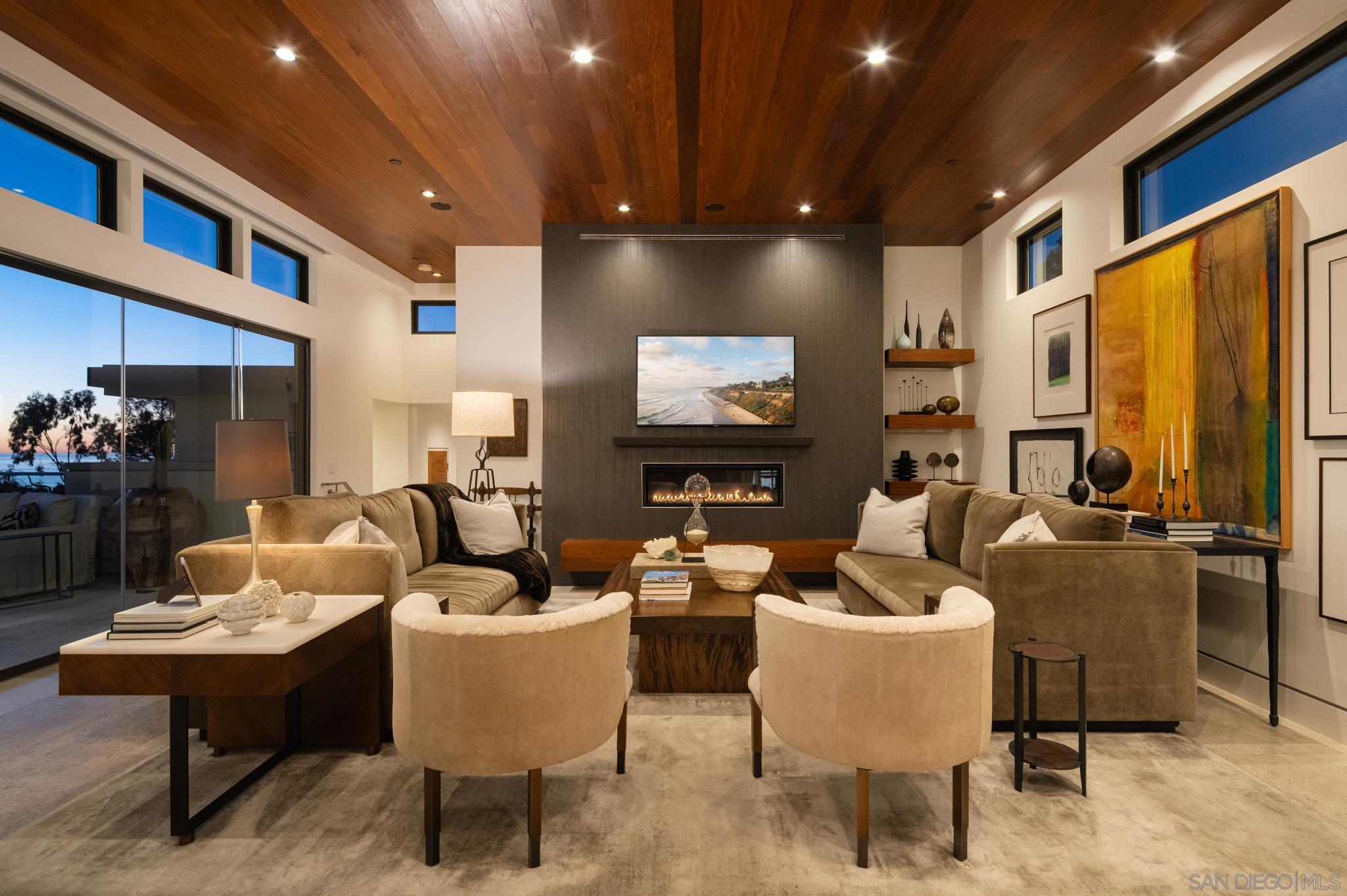 Detail Gallery Image 6 of 46 For 1970  Zapo Street, Del Mar,  CA 92014 - 4 Beds | 3/1 Baths