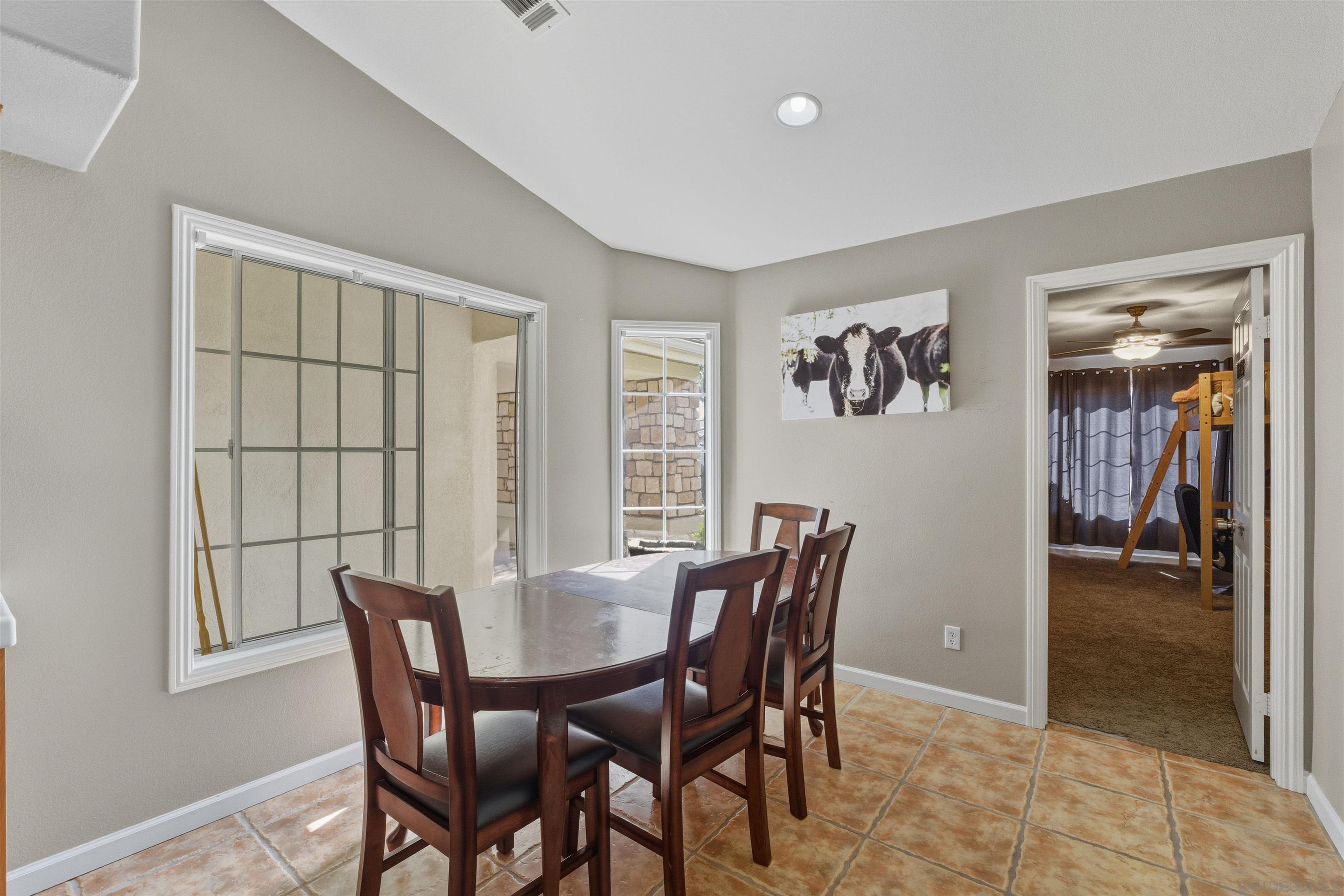Detail Gallery Image 14 of 40 For 31628  Loire, Winchester,  CA 92596 - 4 Beds | 2 Baths